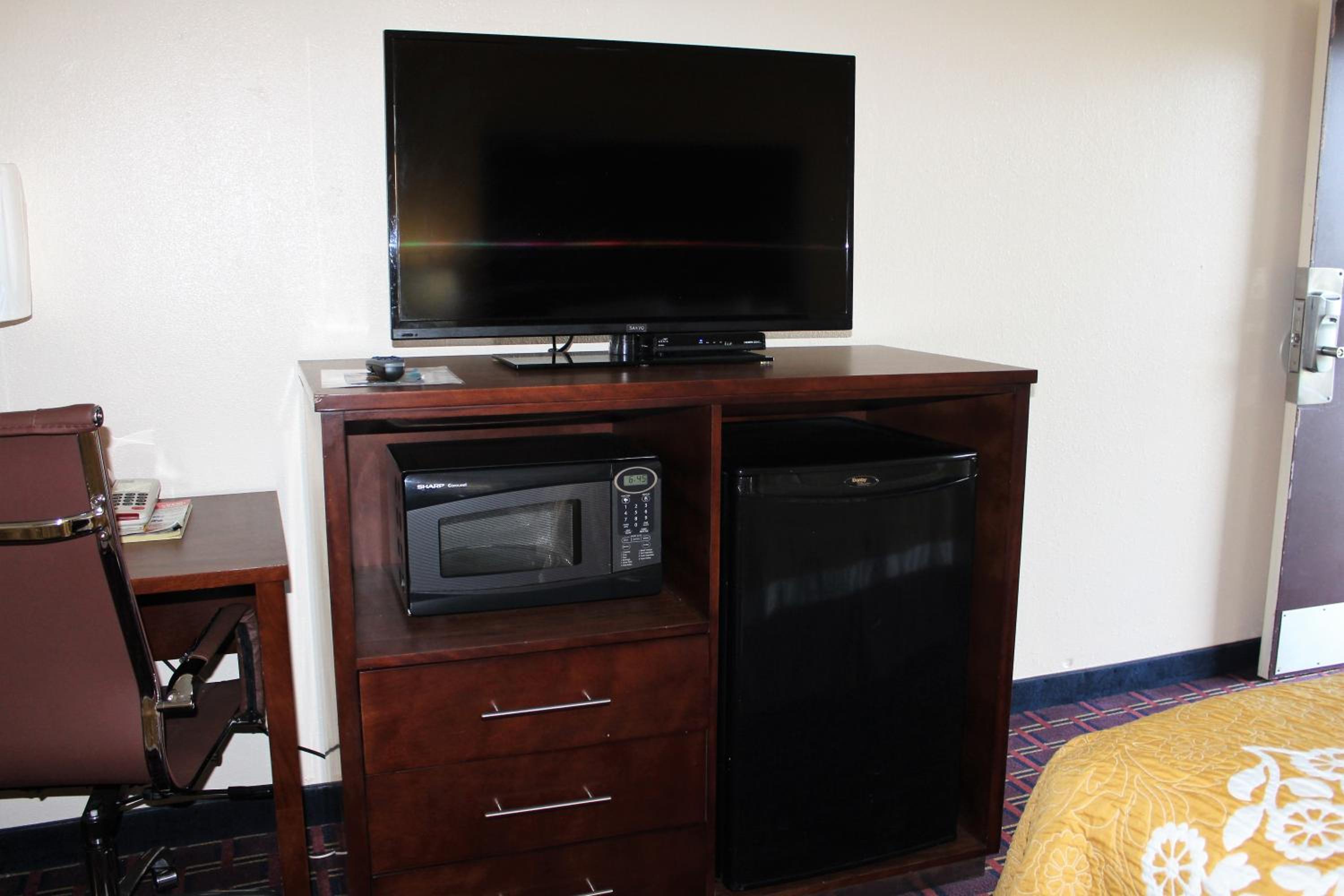 King Room - Non-Smoking - Photo 1