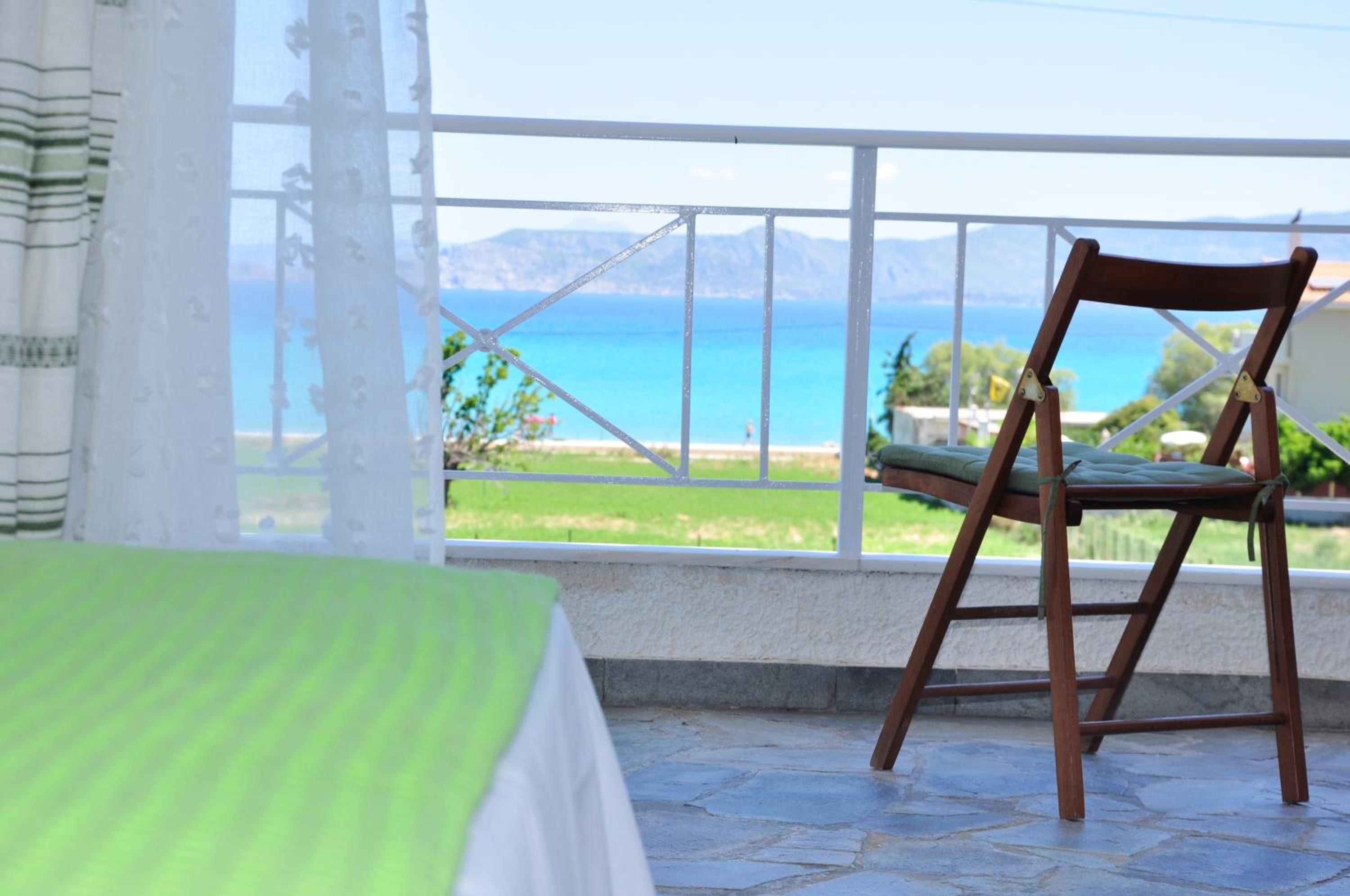 Apartment with Balcony photo 3