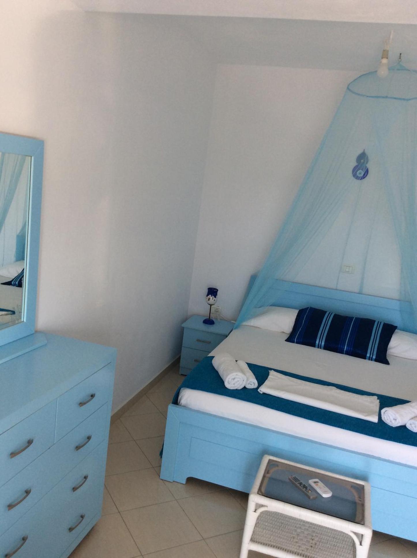 Deluxe Double Room with Balcony and Sea View photo 3
