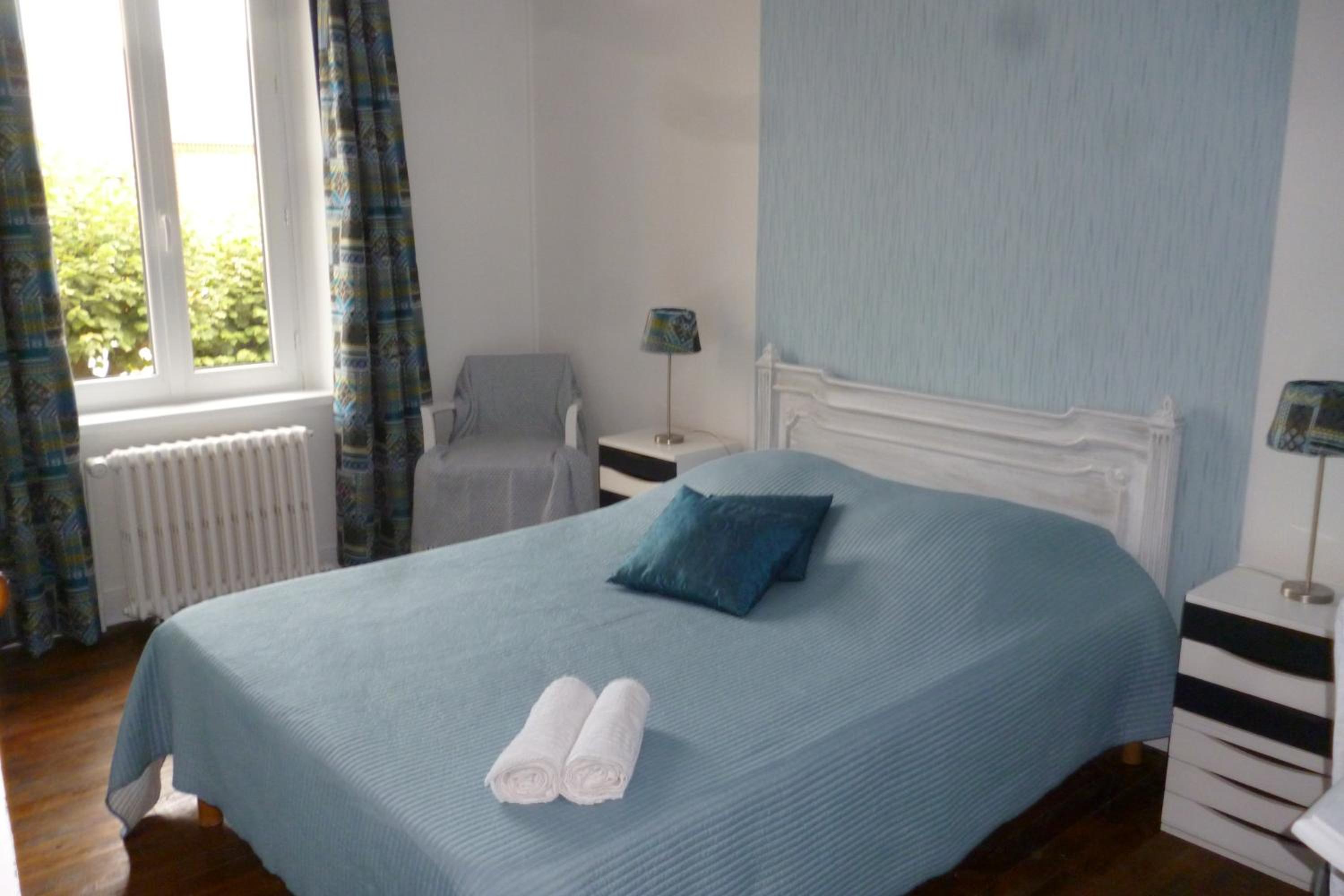 Standard Double Room with Shared Bathroom photo 1