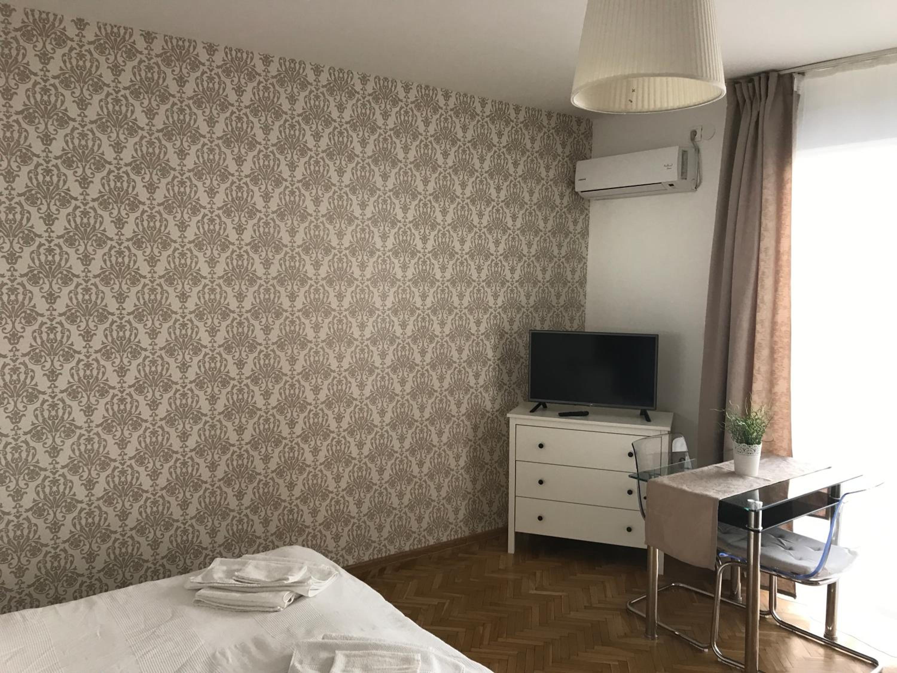 Apartment with Terrace - Photo 1