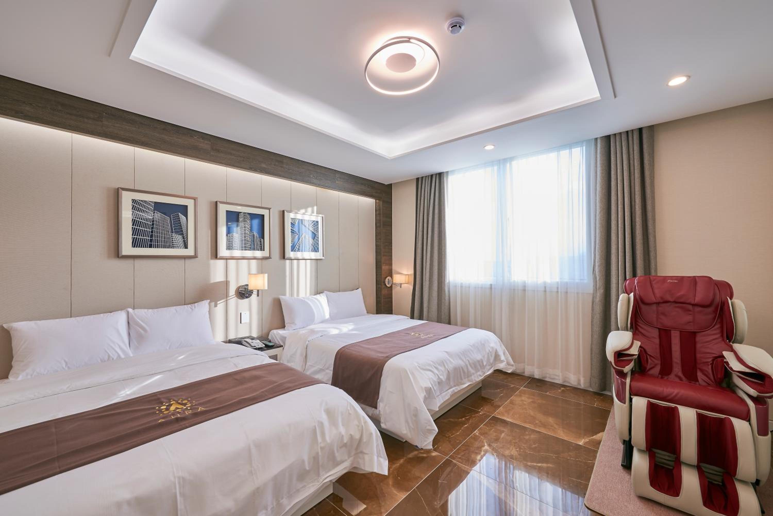 Executive Suite