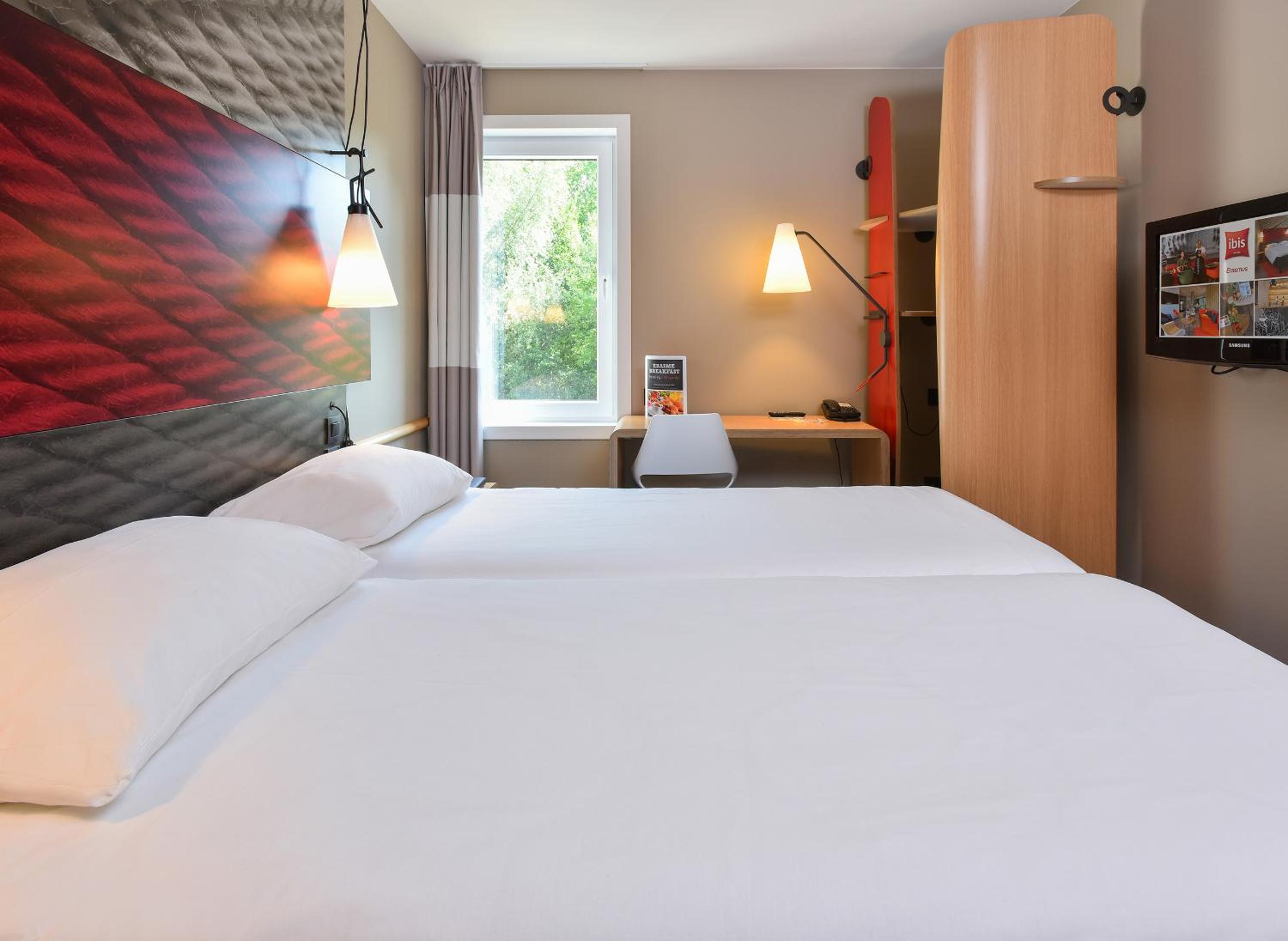 Twin Room - Photo 3