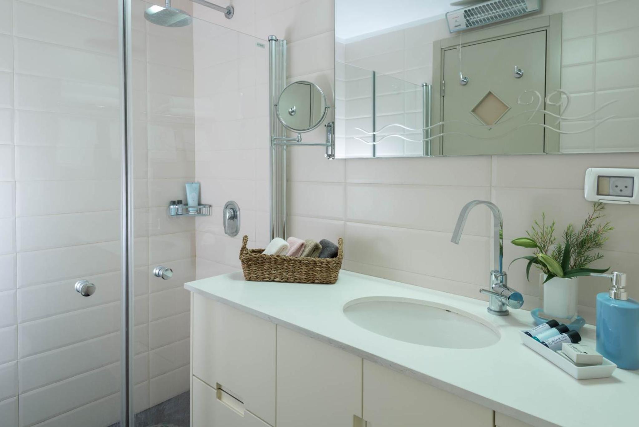 Garden suite with terrace & safe room (mamad) - Photo 4