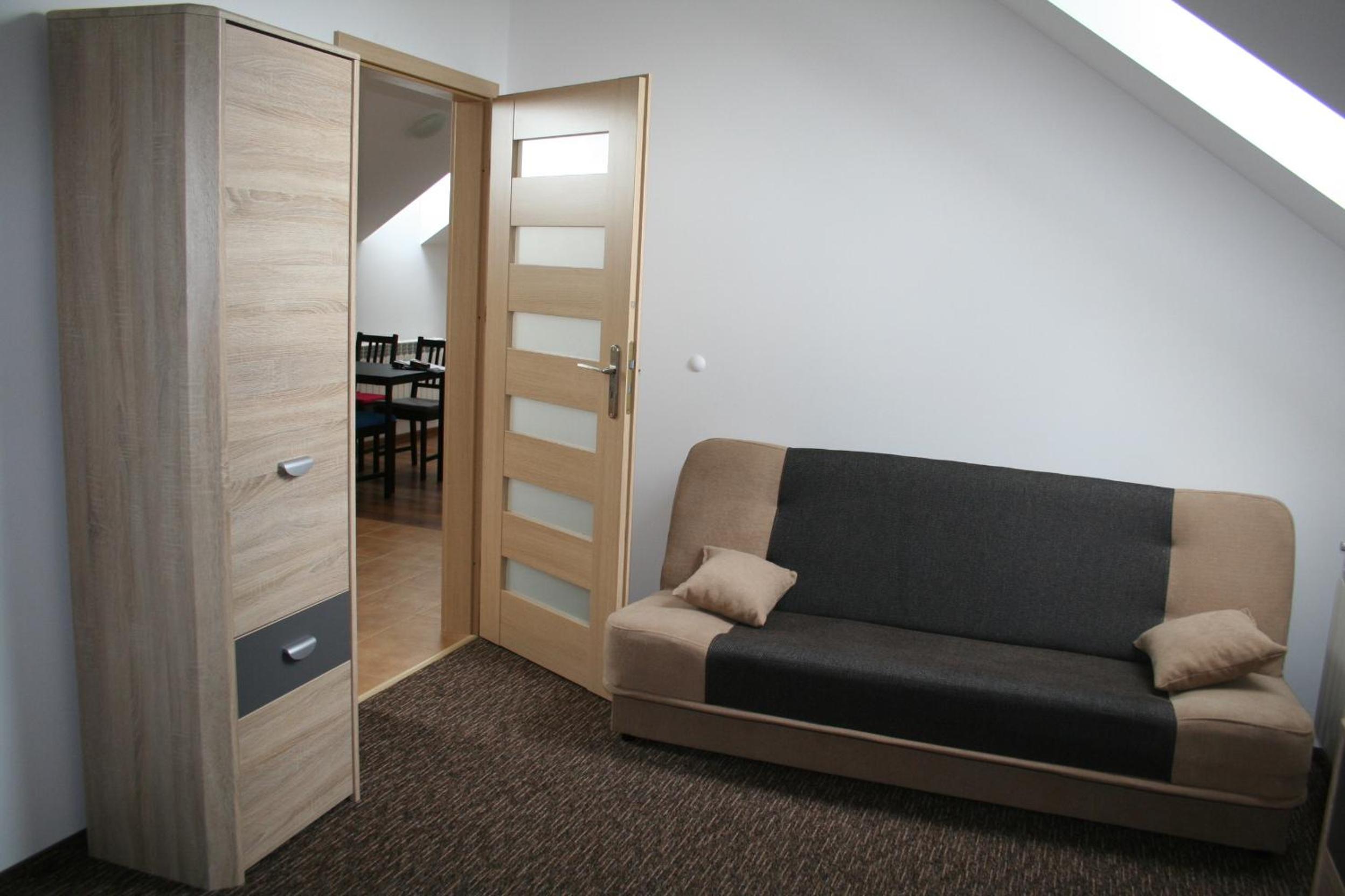 Two-Bedroom Suite - Photo 7