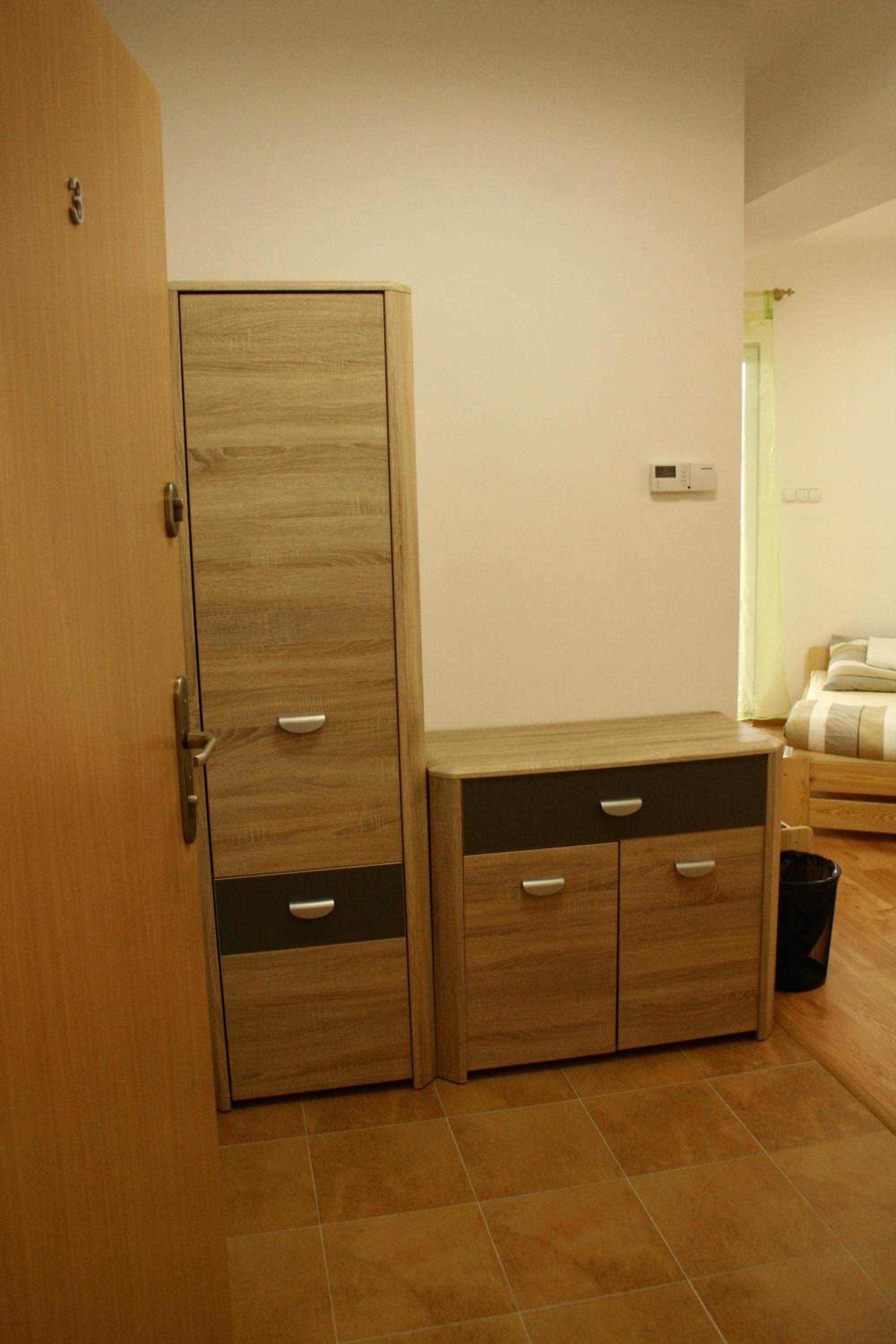 Triple Room with Private Bathroom - Photo 1