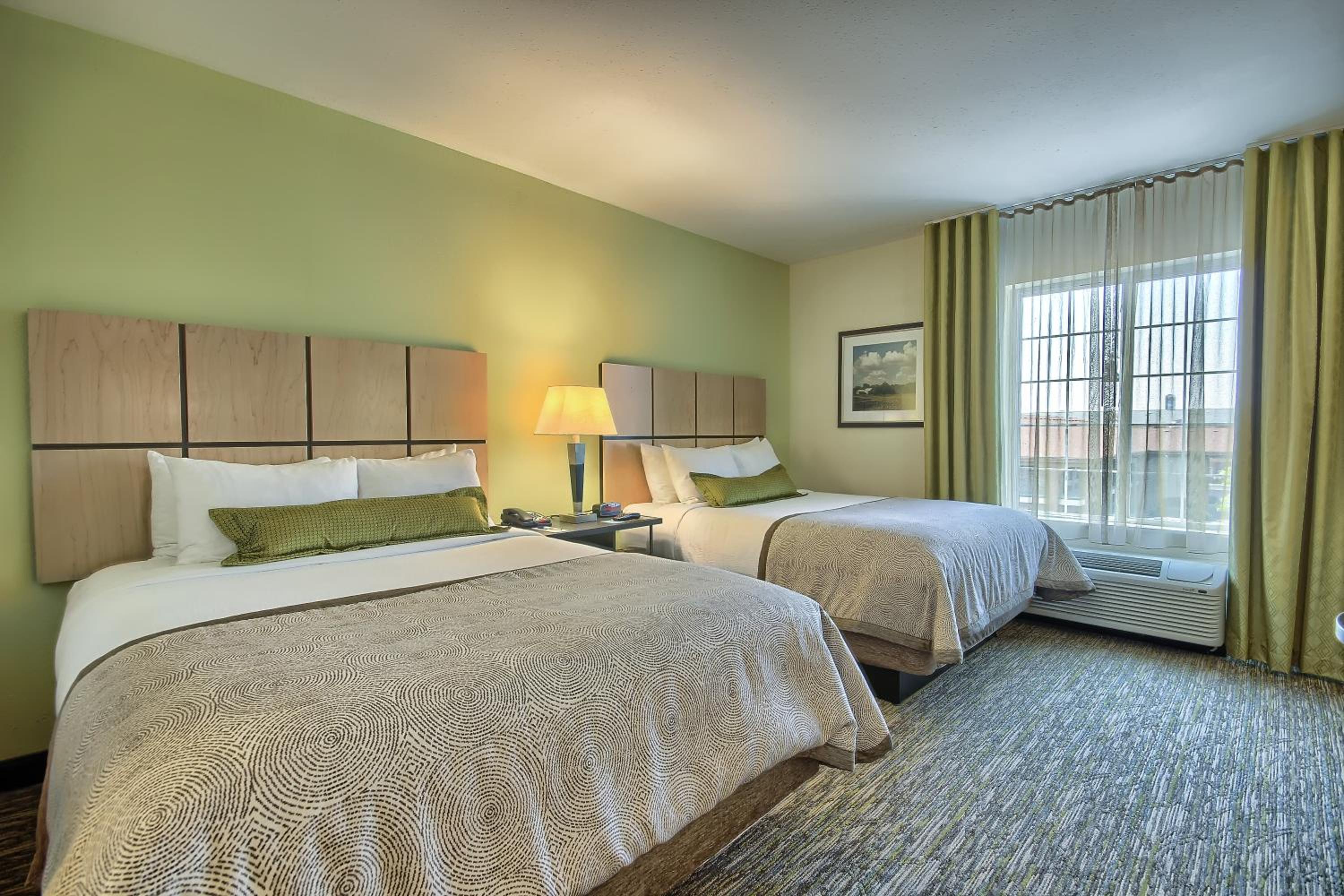 Queen Studio Suite with Two Queen Beds - Mobility Access Tub/Non-Smoking