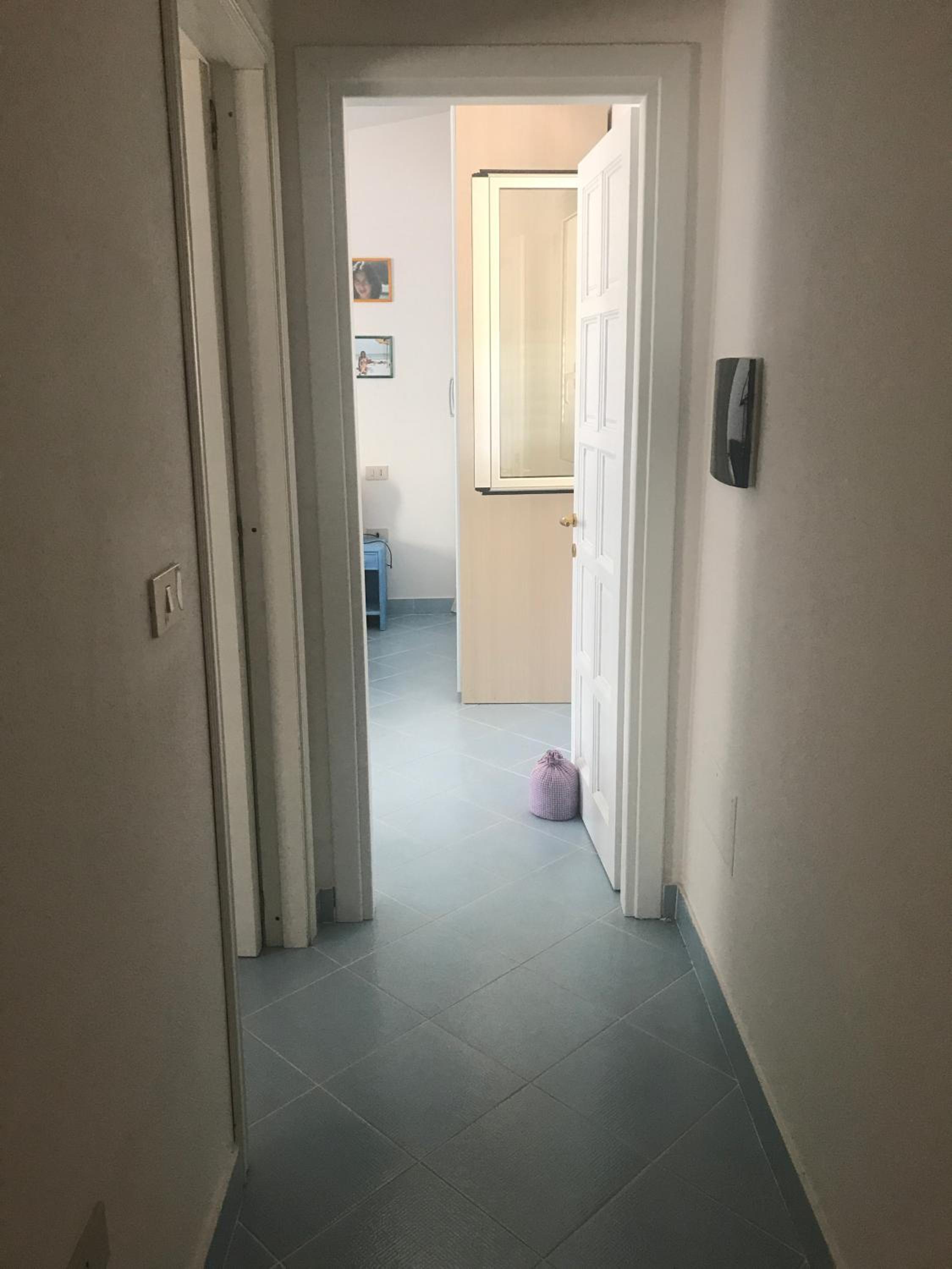 Apartment - Split Level photo 3