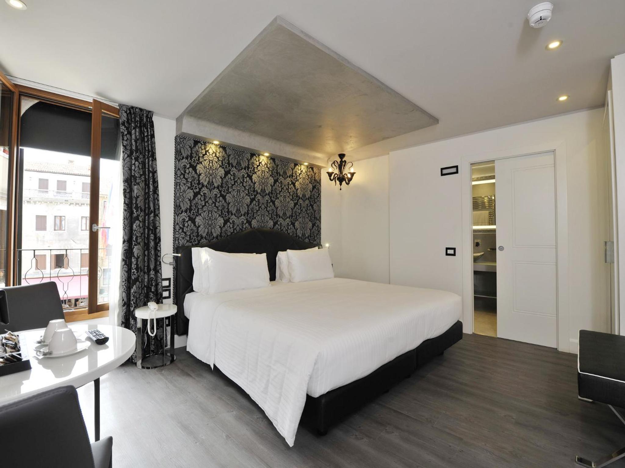 Deluxe Junior Suite