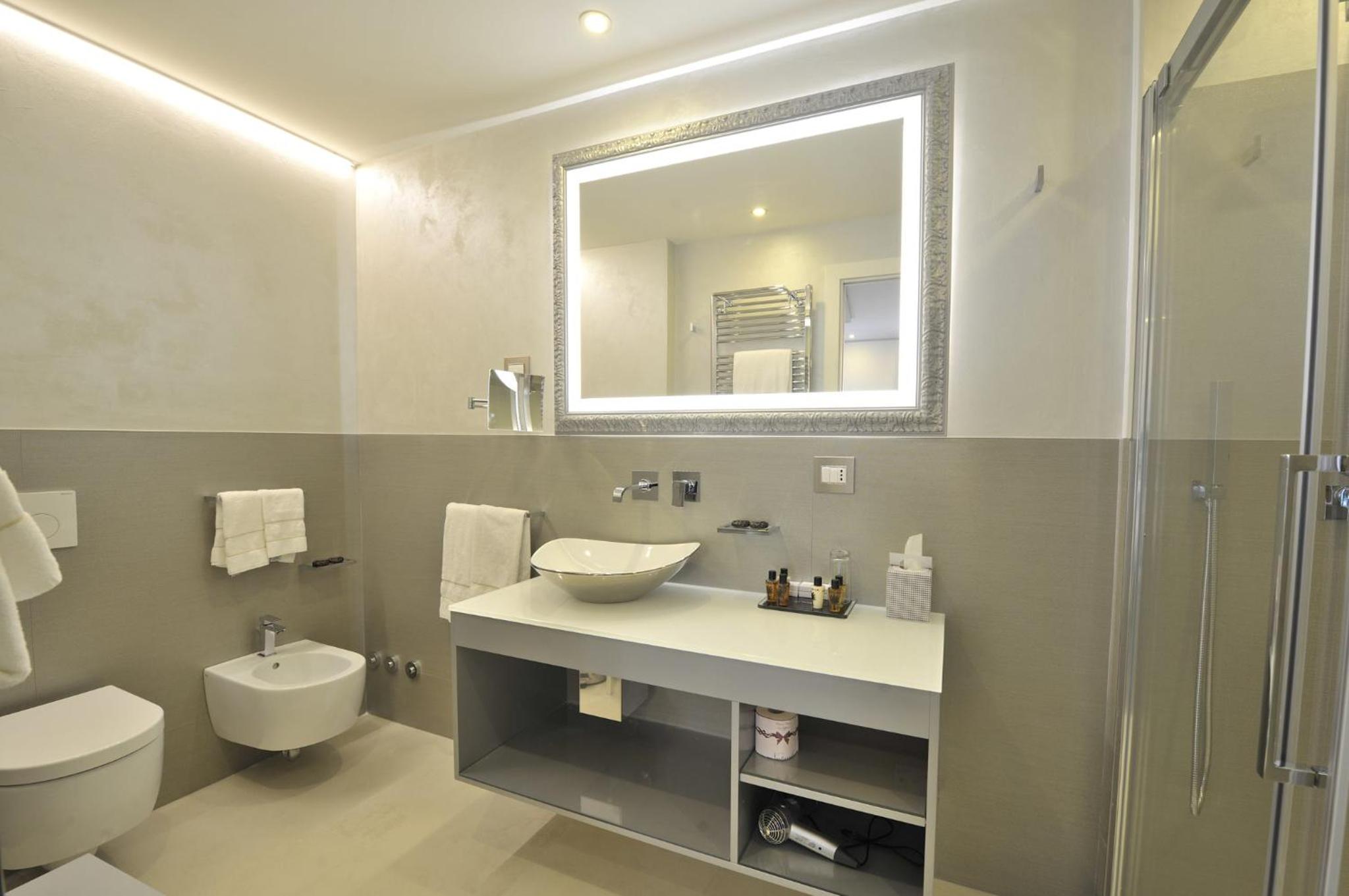 Deluxe Junior Suite