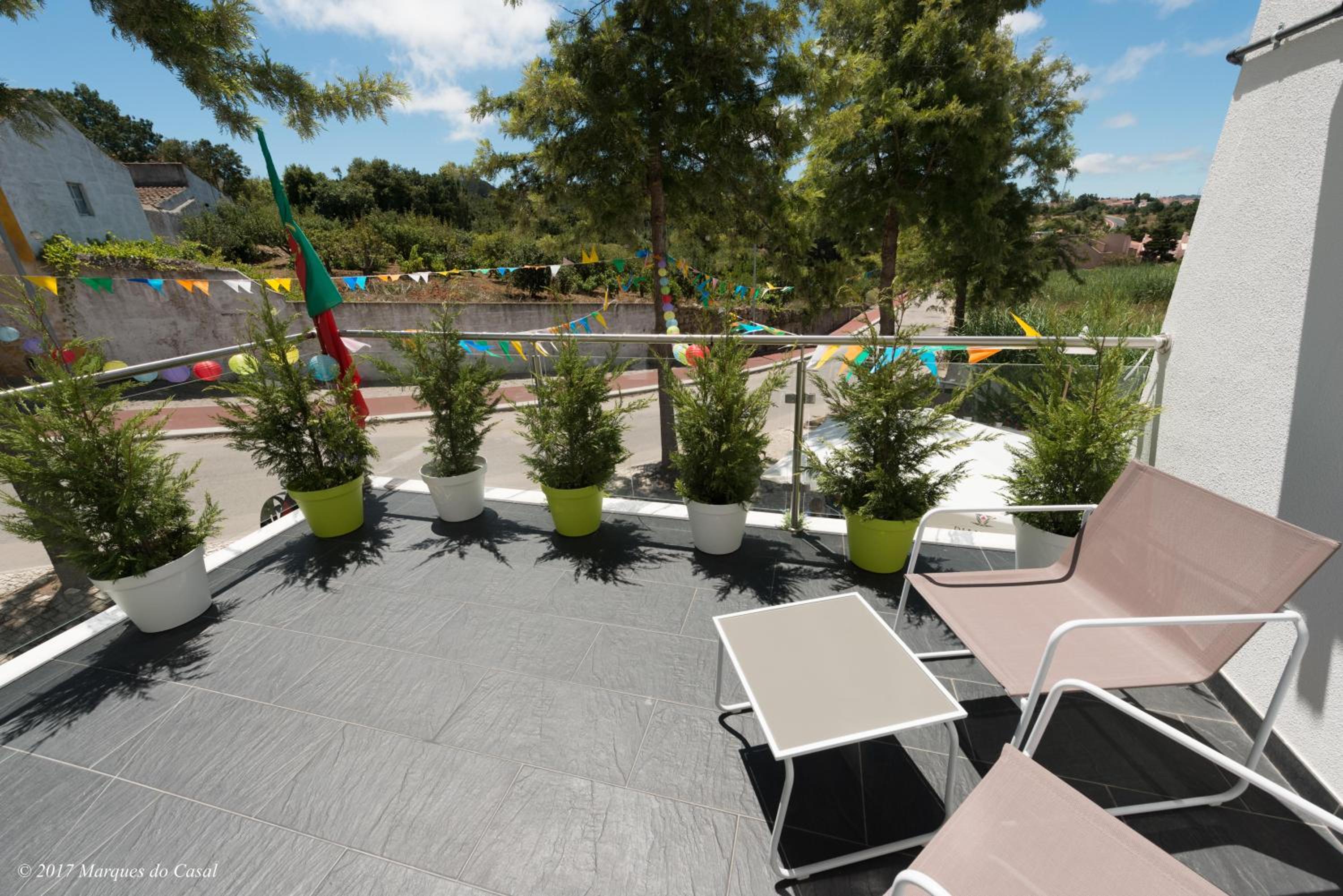 Deluxe Double Room with Balcony - Photo 4