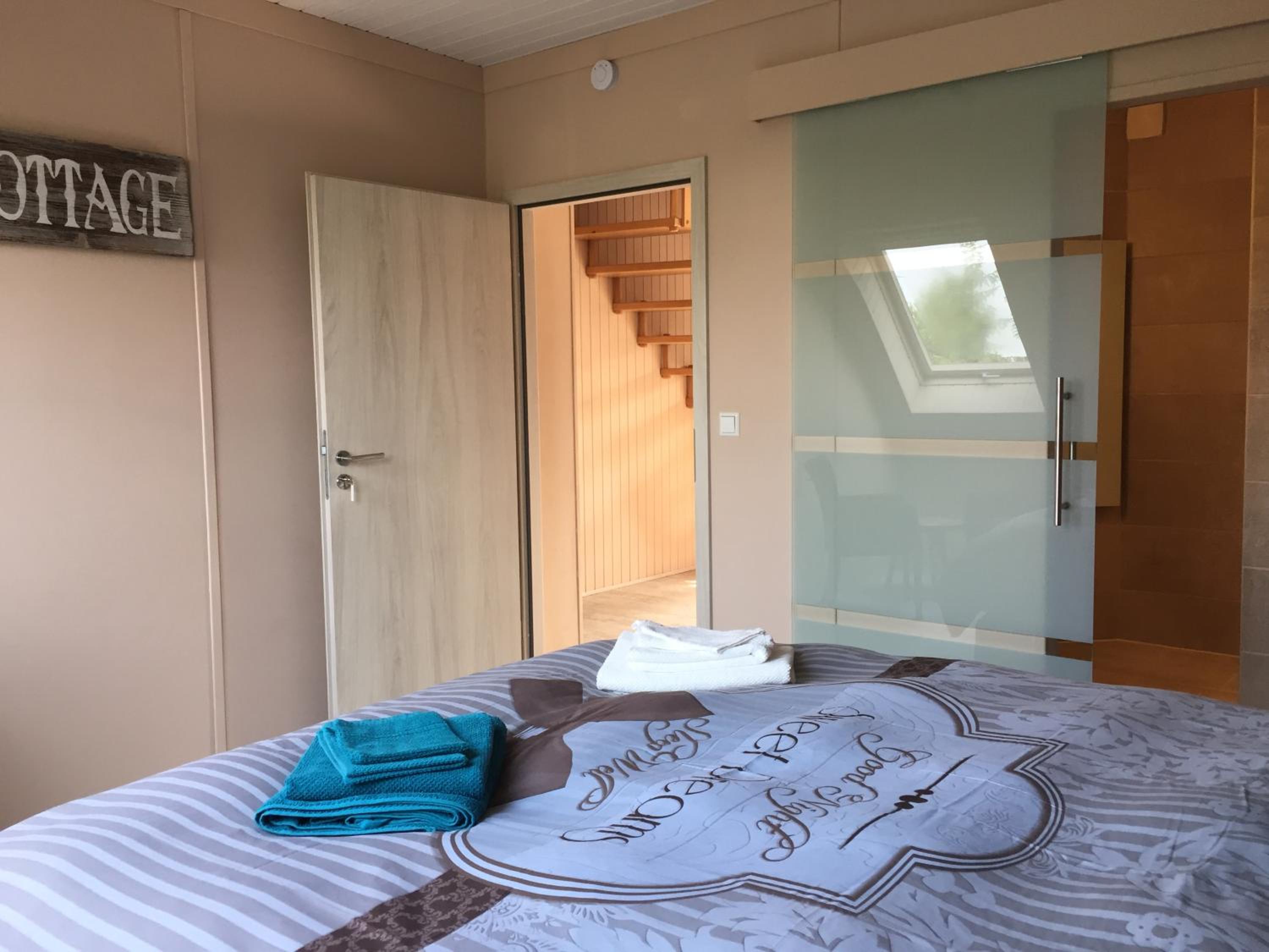 Deluxe Double Room with Shower photo 1