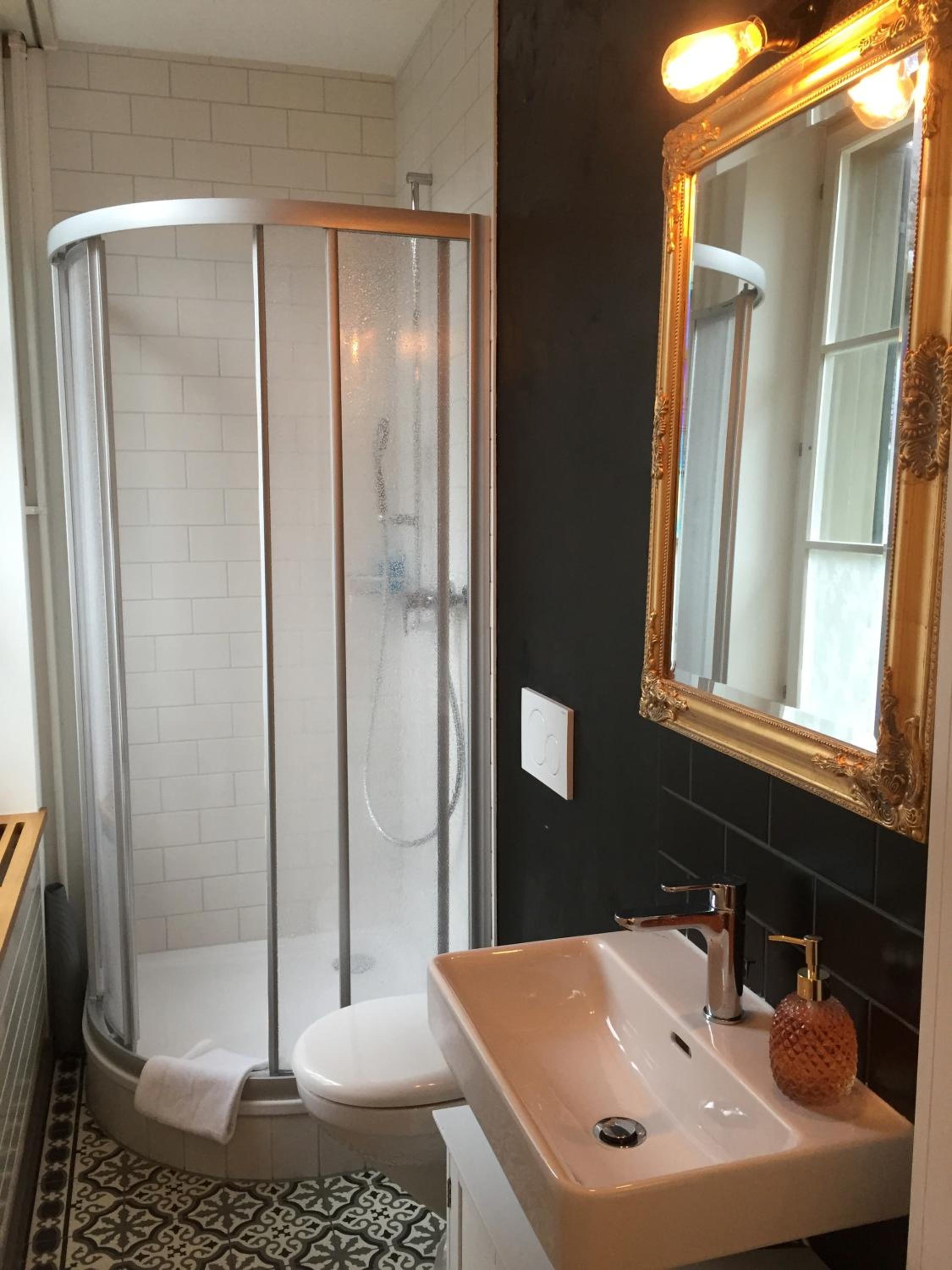 Double Room with Private Bathroom photo 3