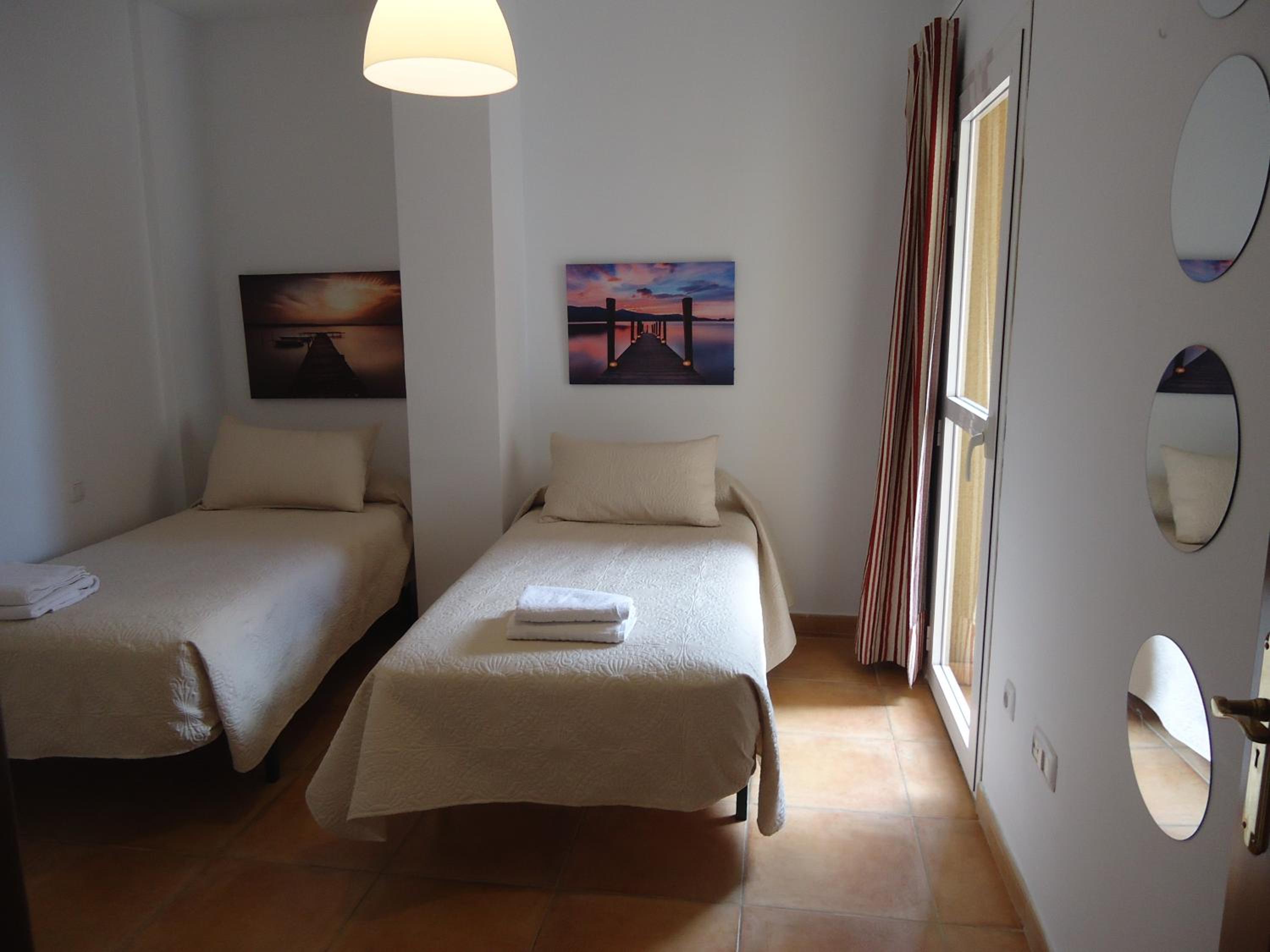One-Bedroom Apartment - Photo 25