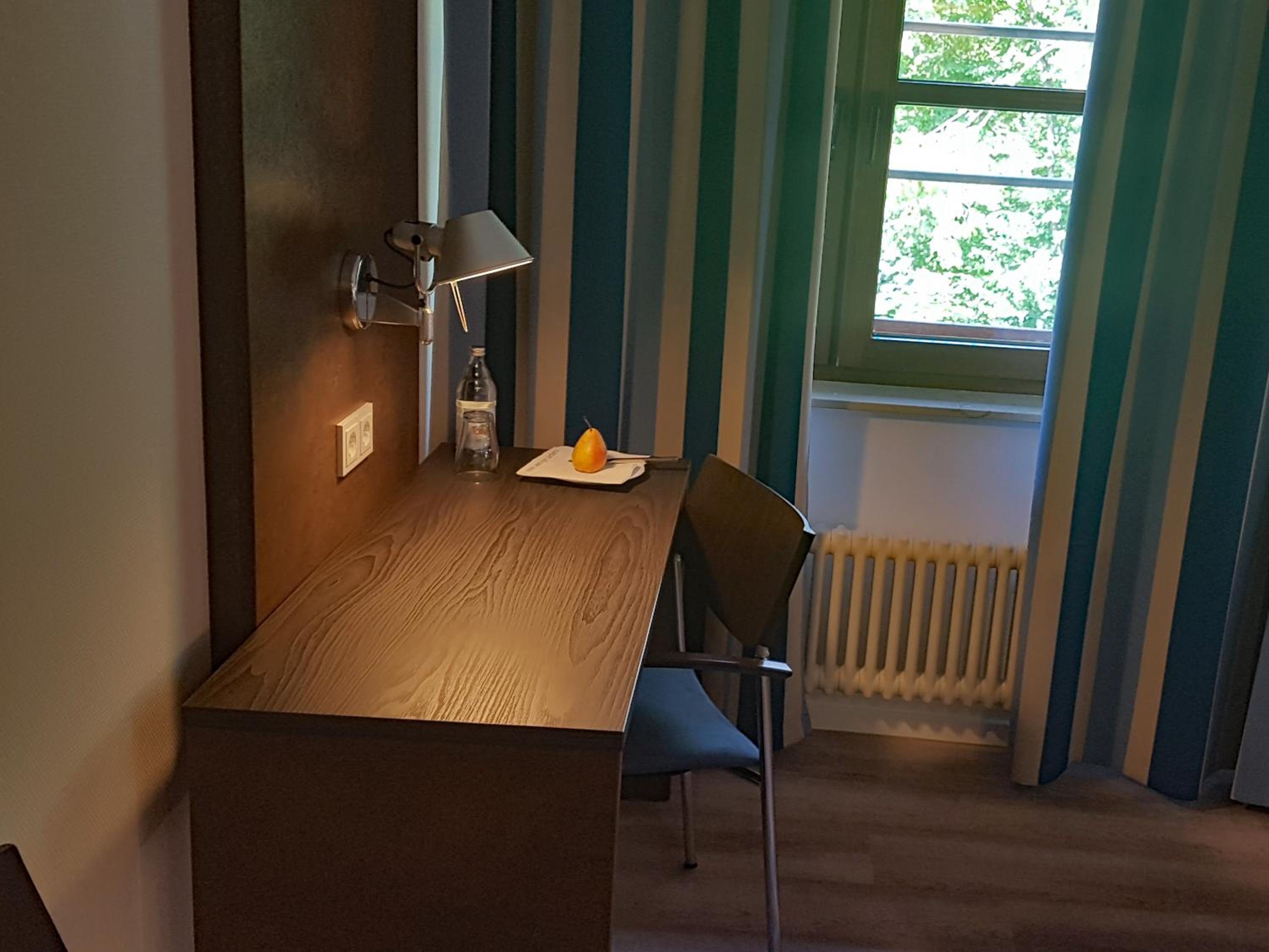 Single Room with Private Bathroom photo 1