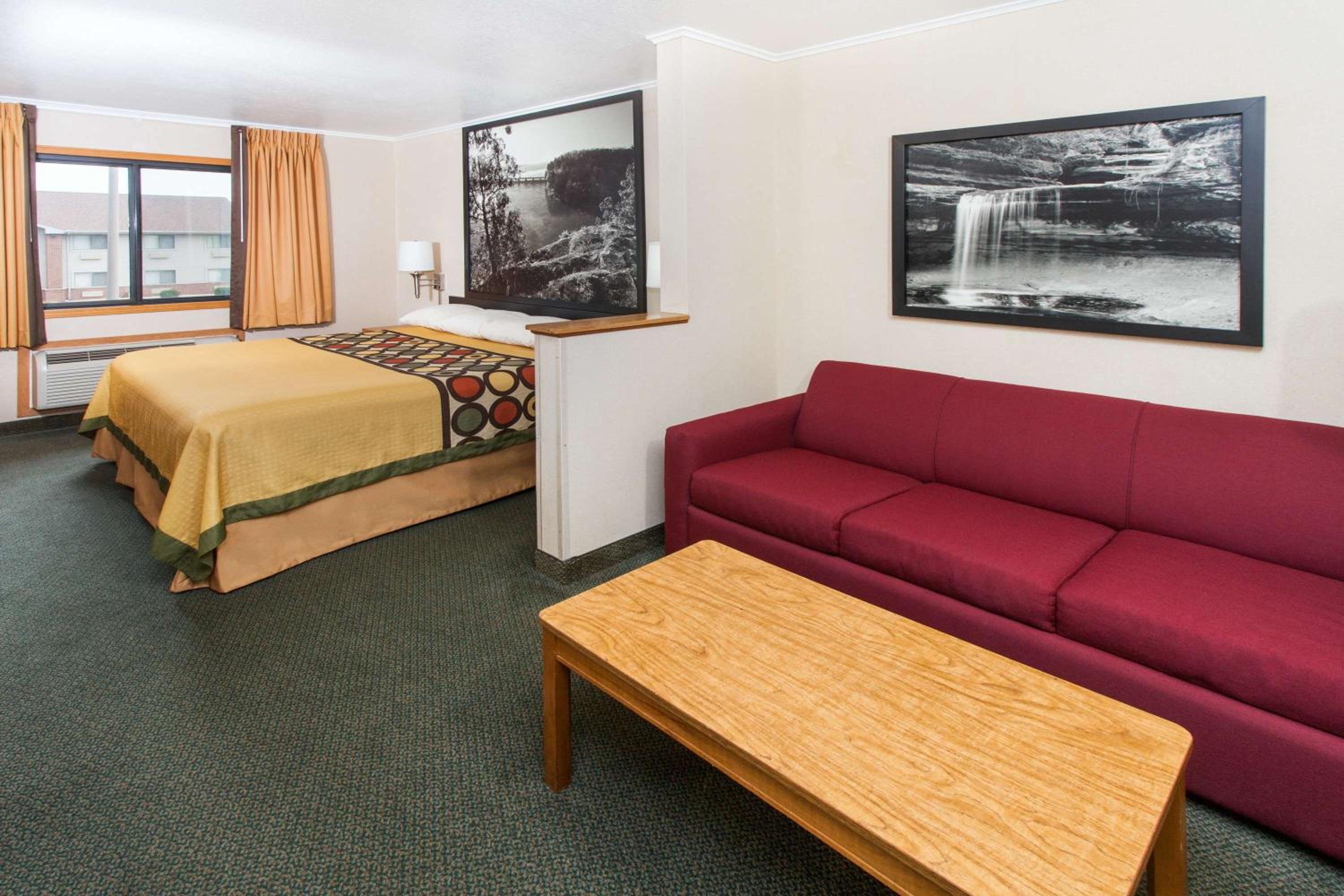 King Studio Suite - Non-Smoking photo 1