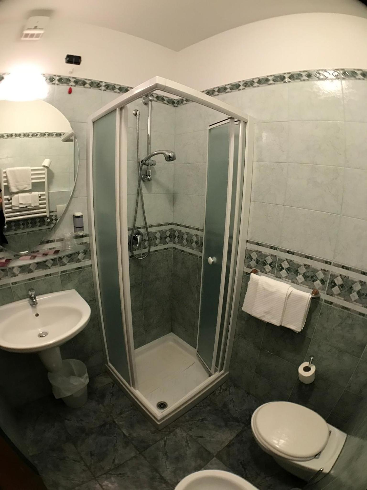 Double or Twin Room photo 2