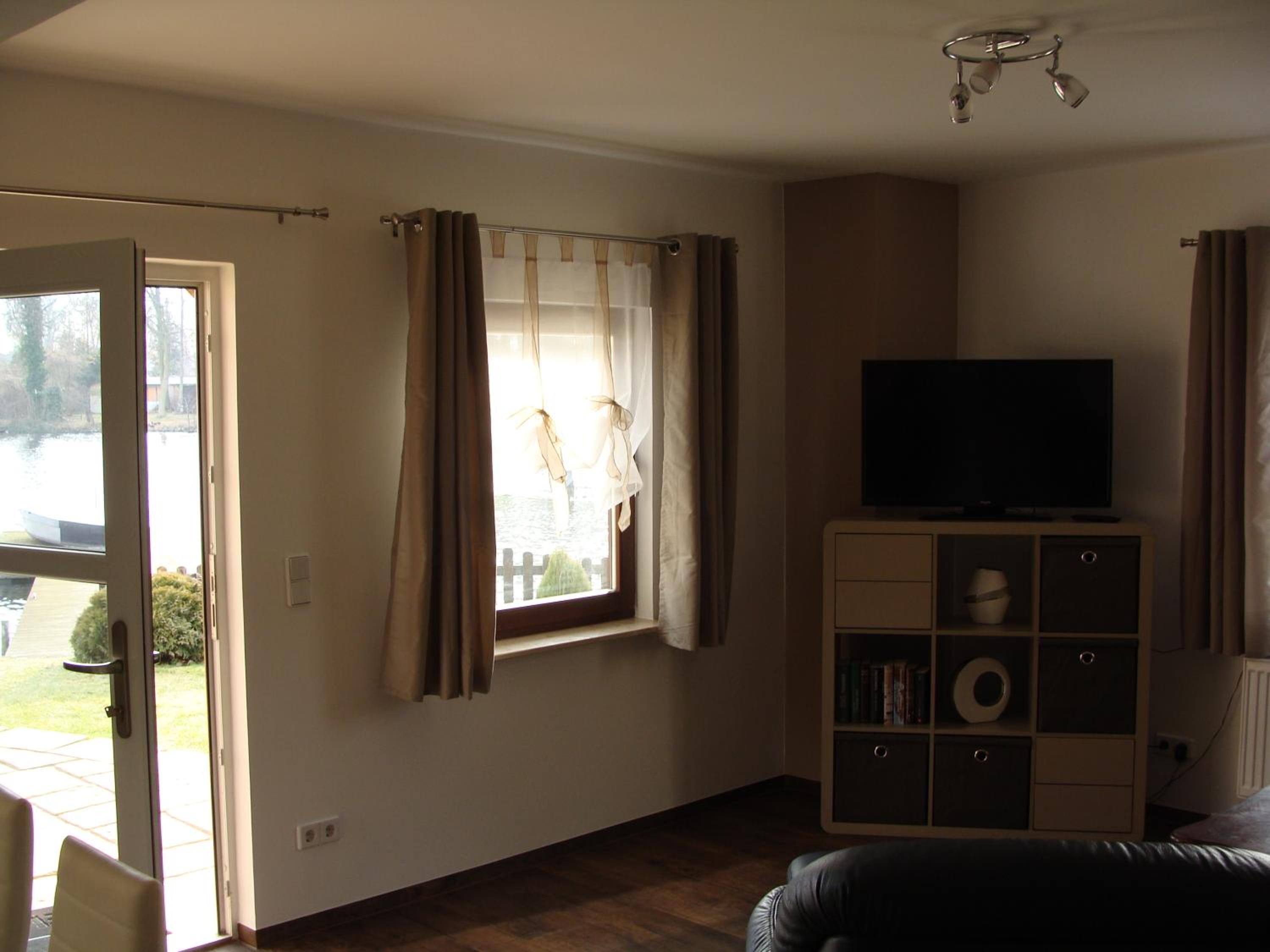 One-Bedroom House photo 1
