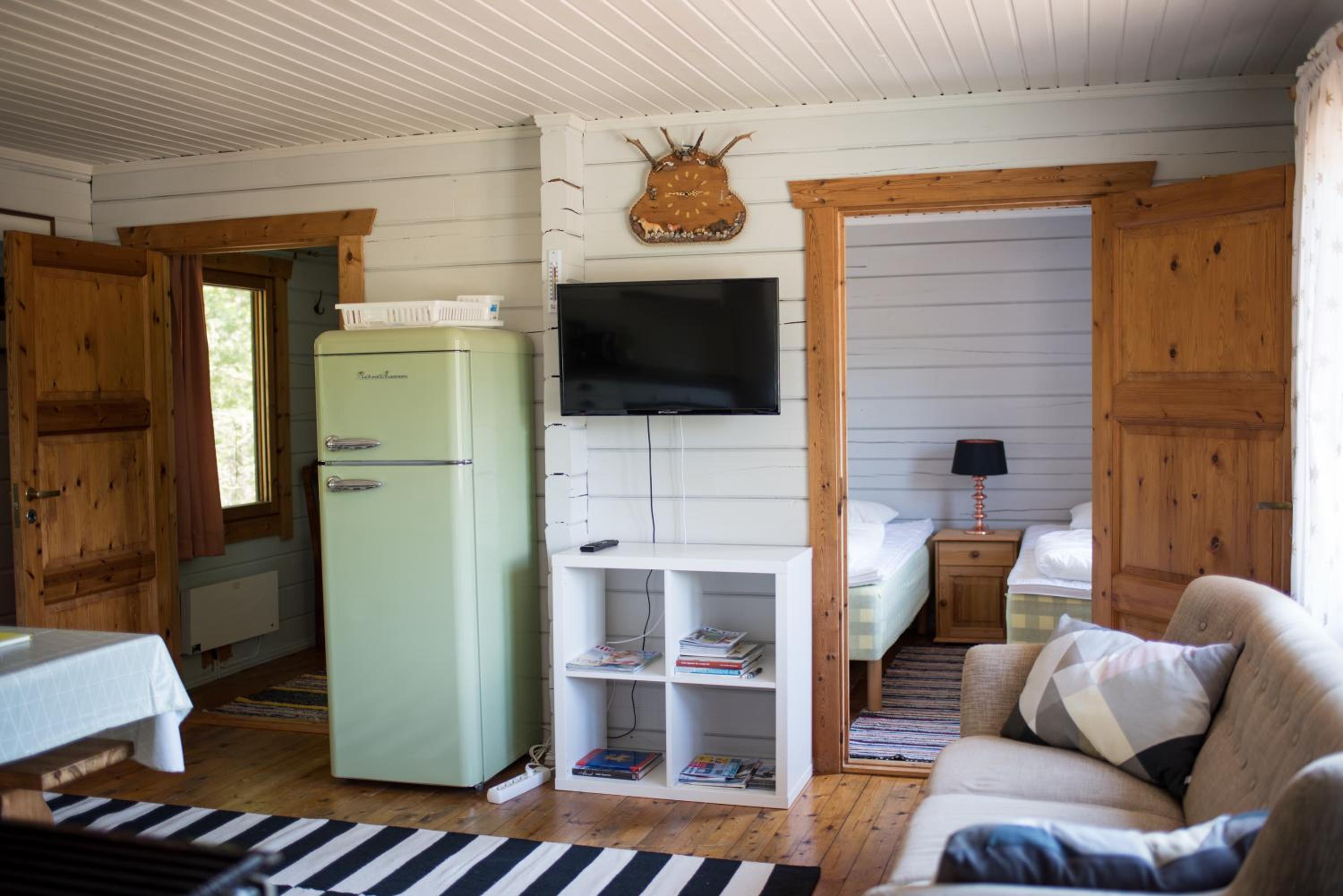 Three-Bedroom House photo 3