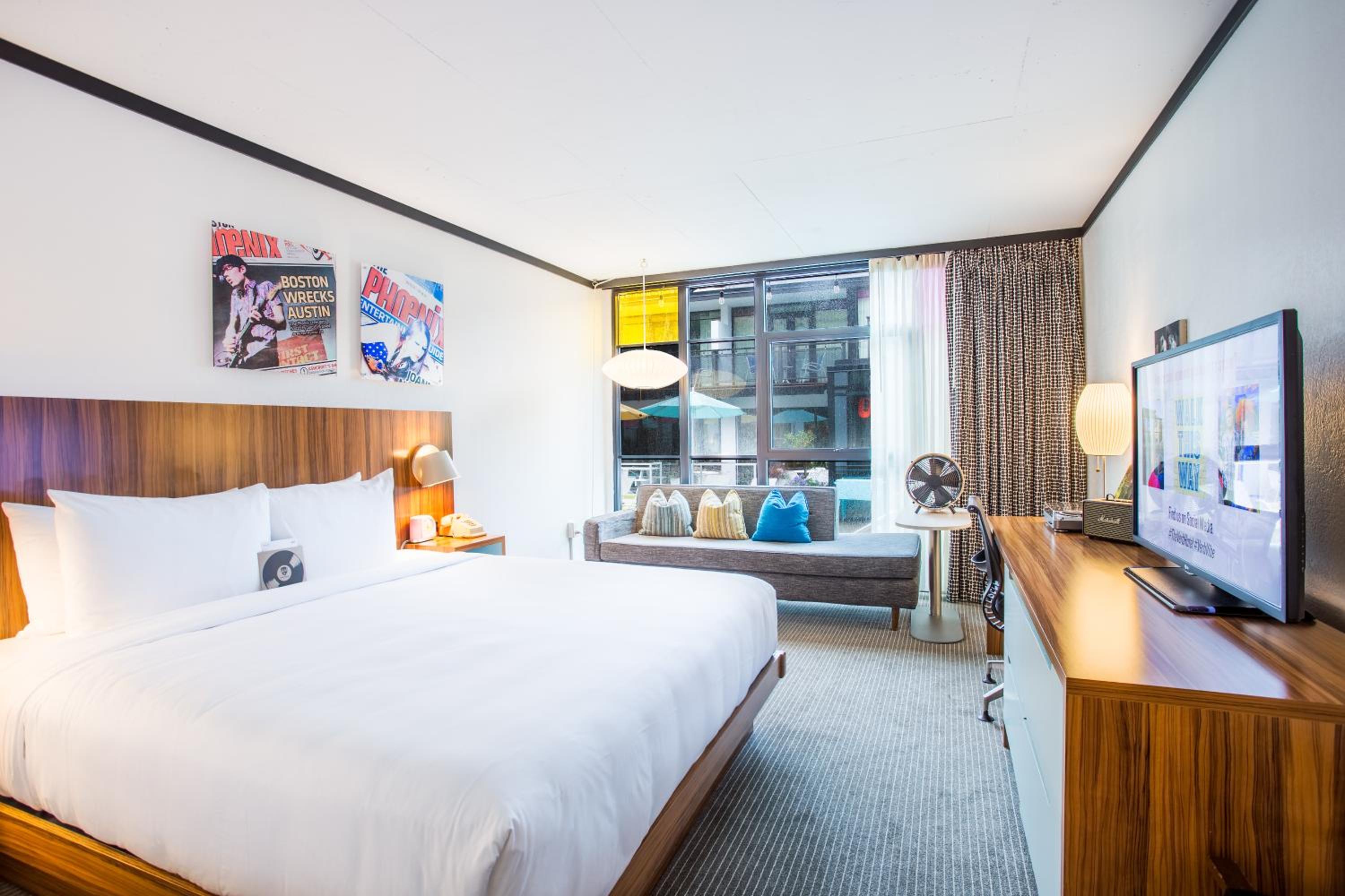 Standard King Room