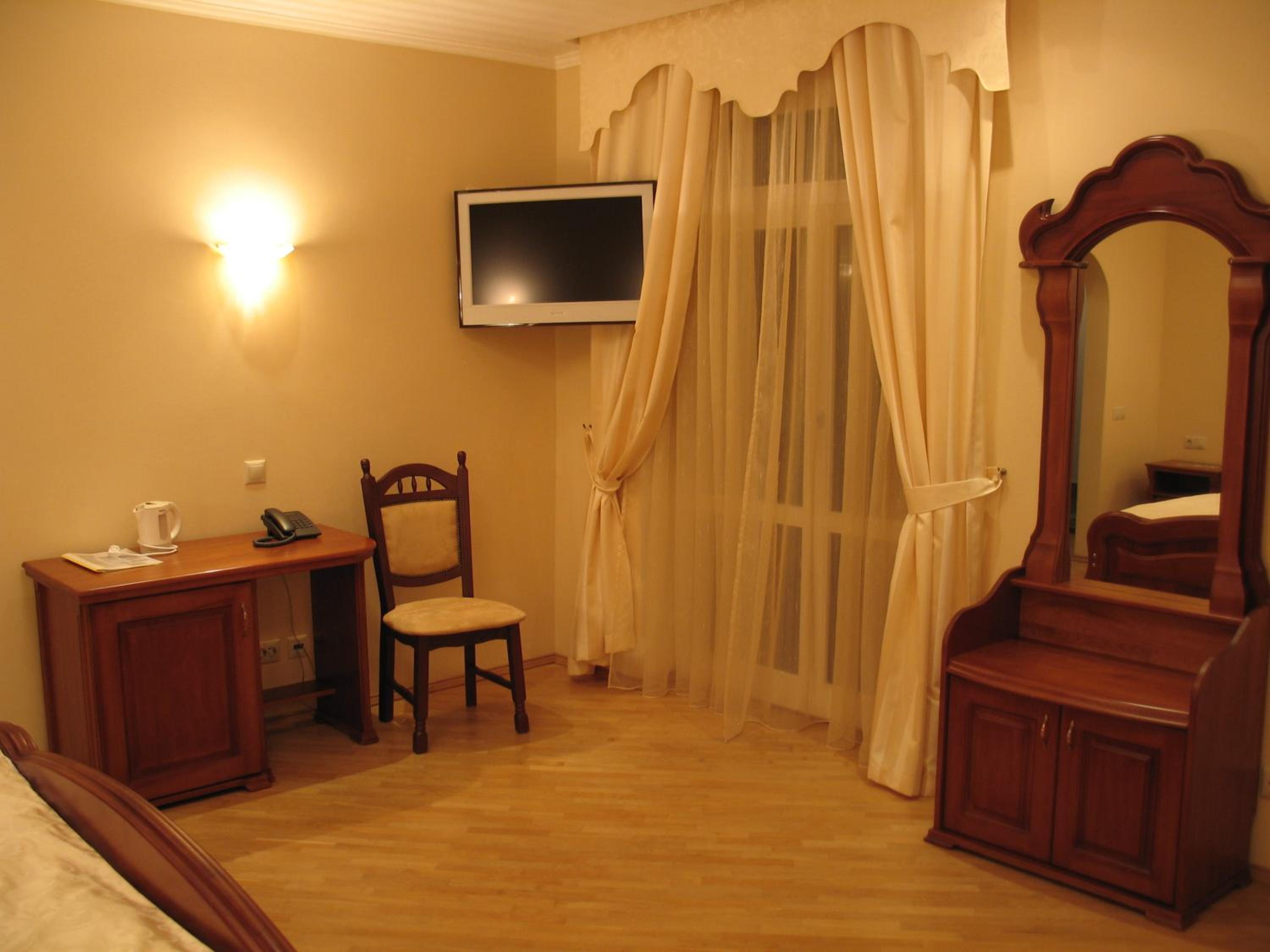 Junior Suite with Balcony photo 2