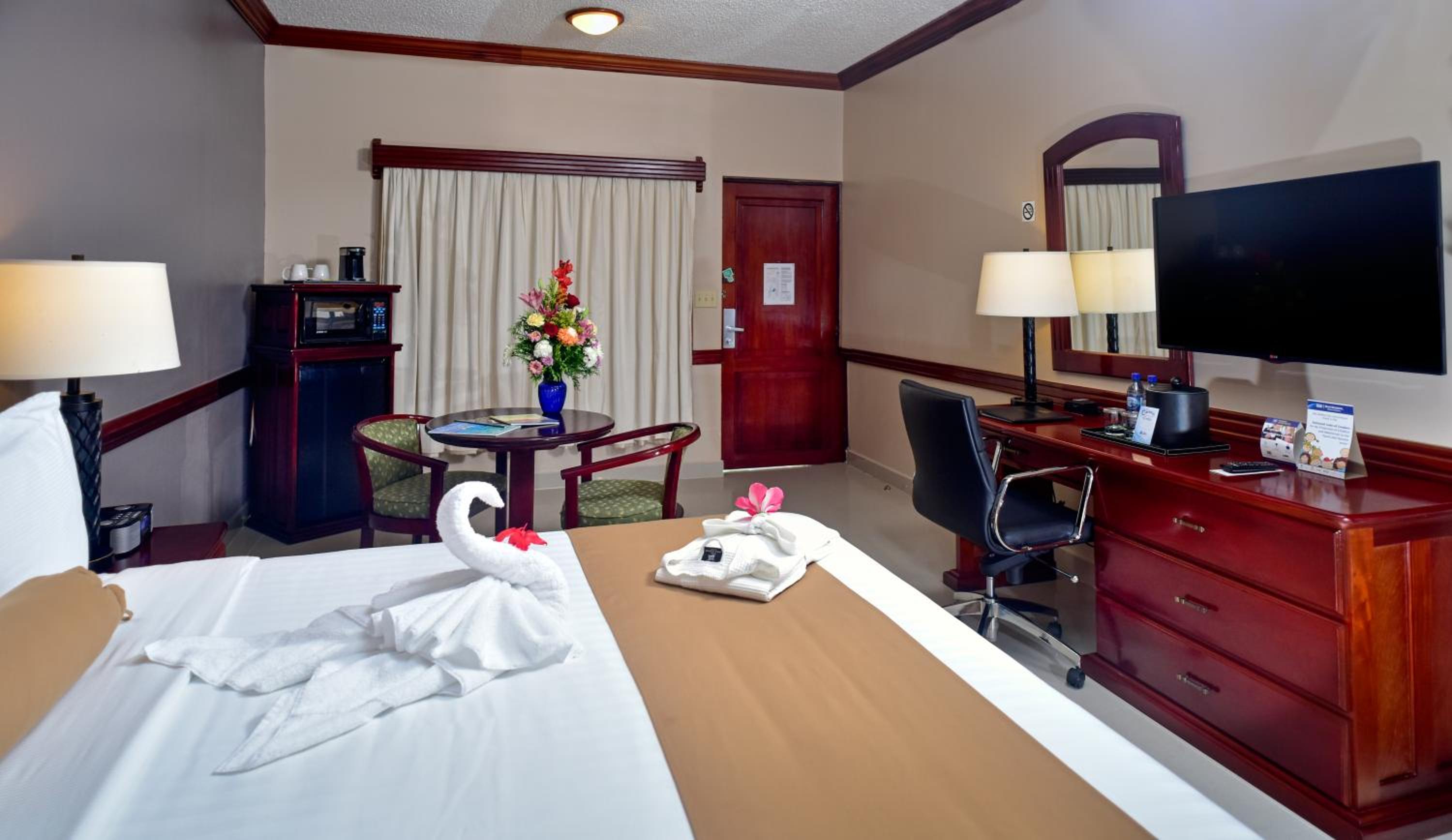 Premium King Room - Non Smoking - Photo 22