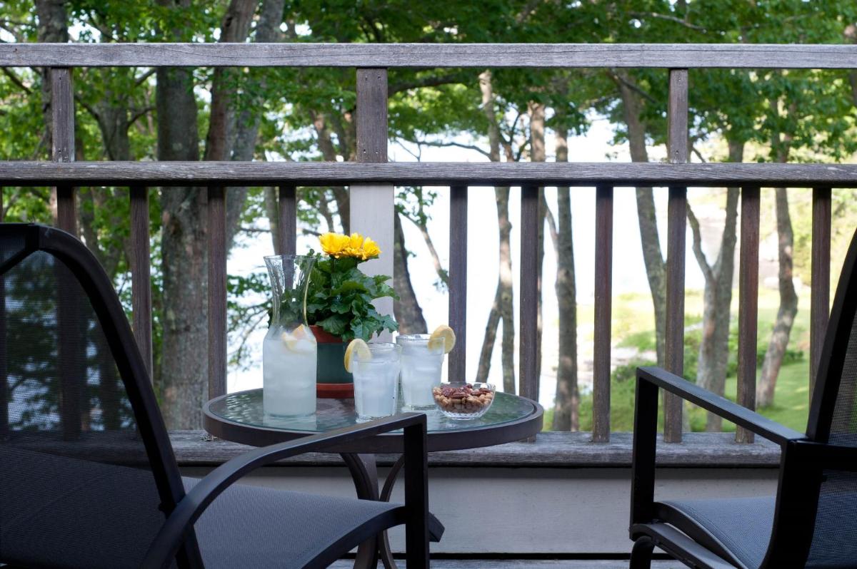 Deluxe Double Room with Balcony and Sea View photo 1