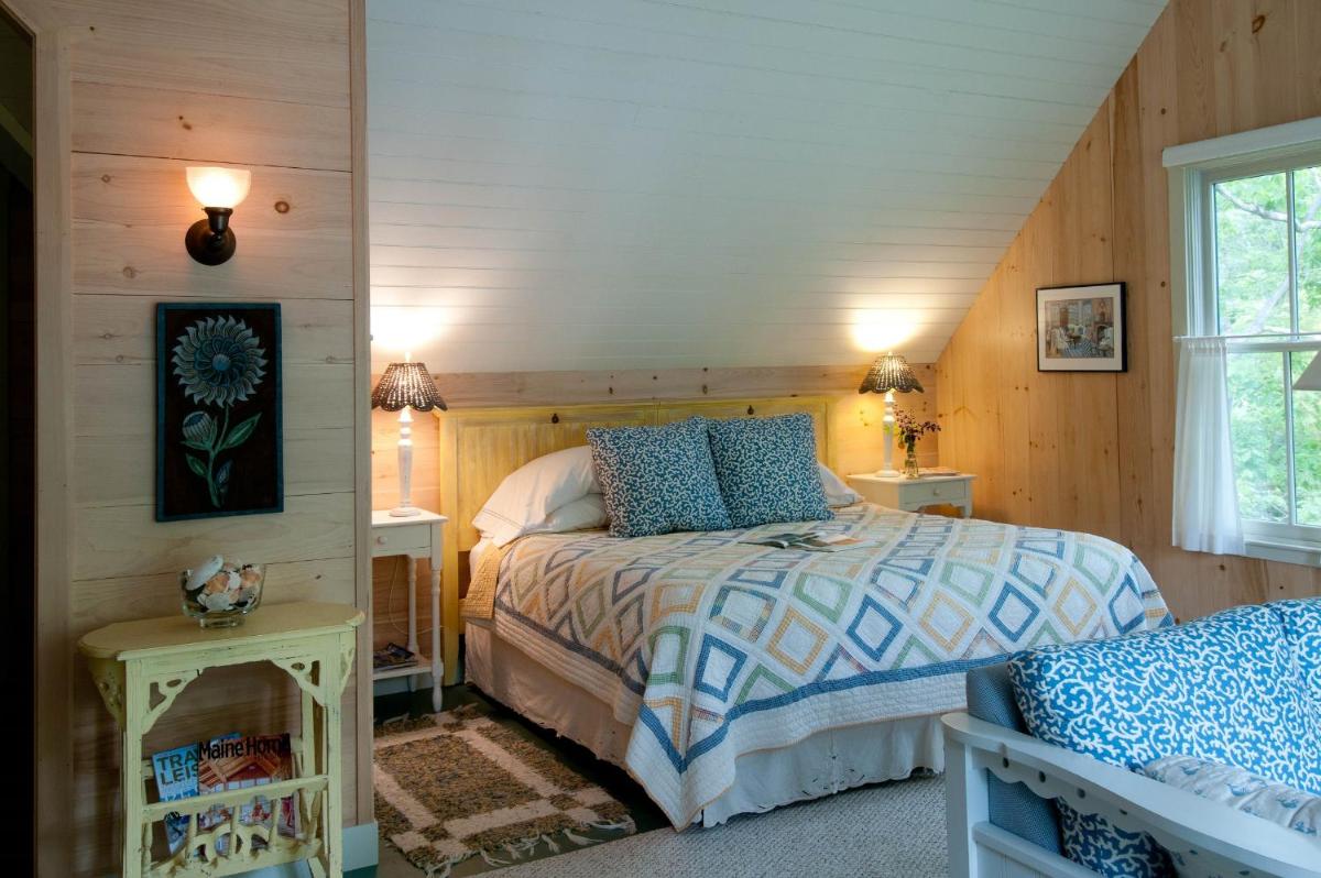 Deluxe Double Room with Balcony and Sea View photo 2