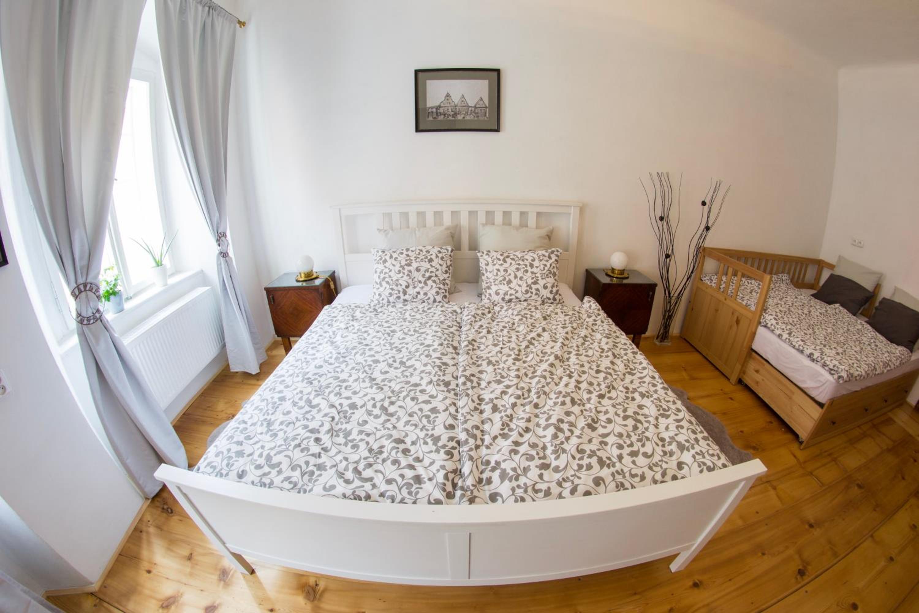 Deluxe Quadruple Room with Bath - Photo 20