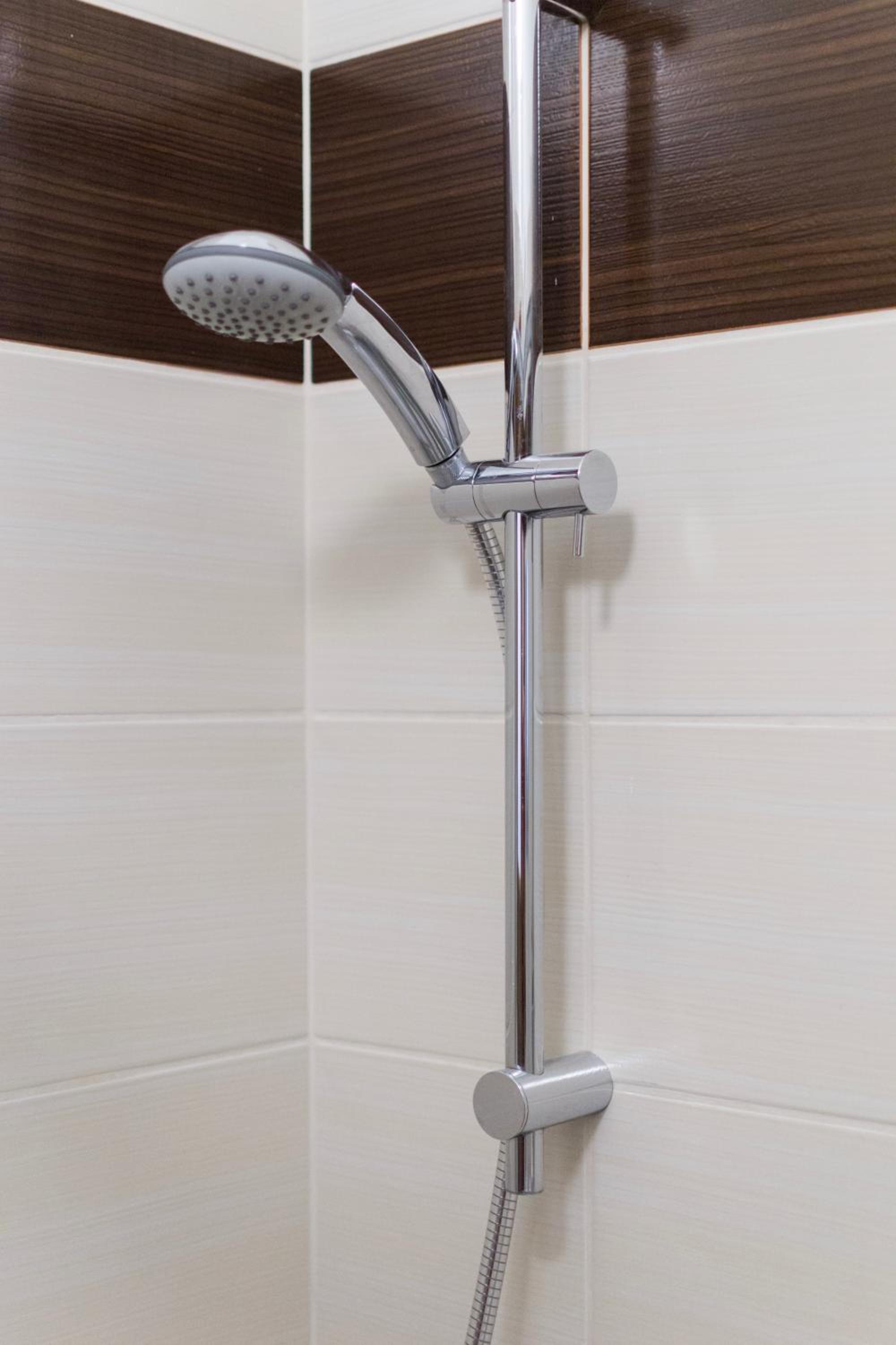 Deluxe Quadruple Room with Bath - Photo 36
