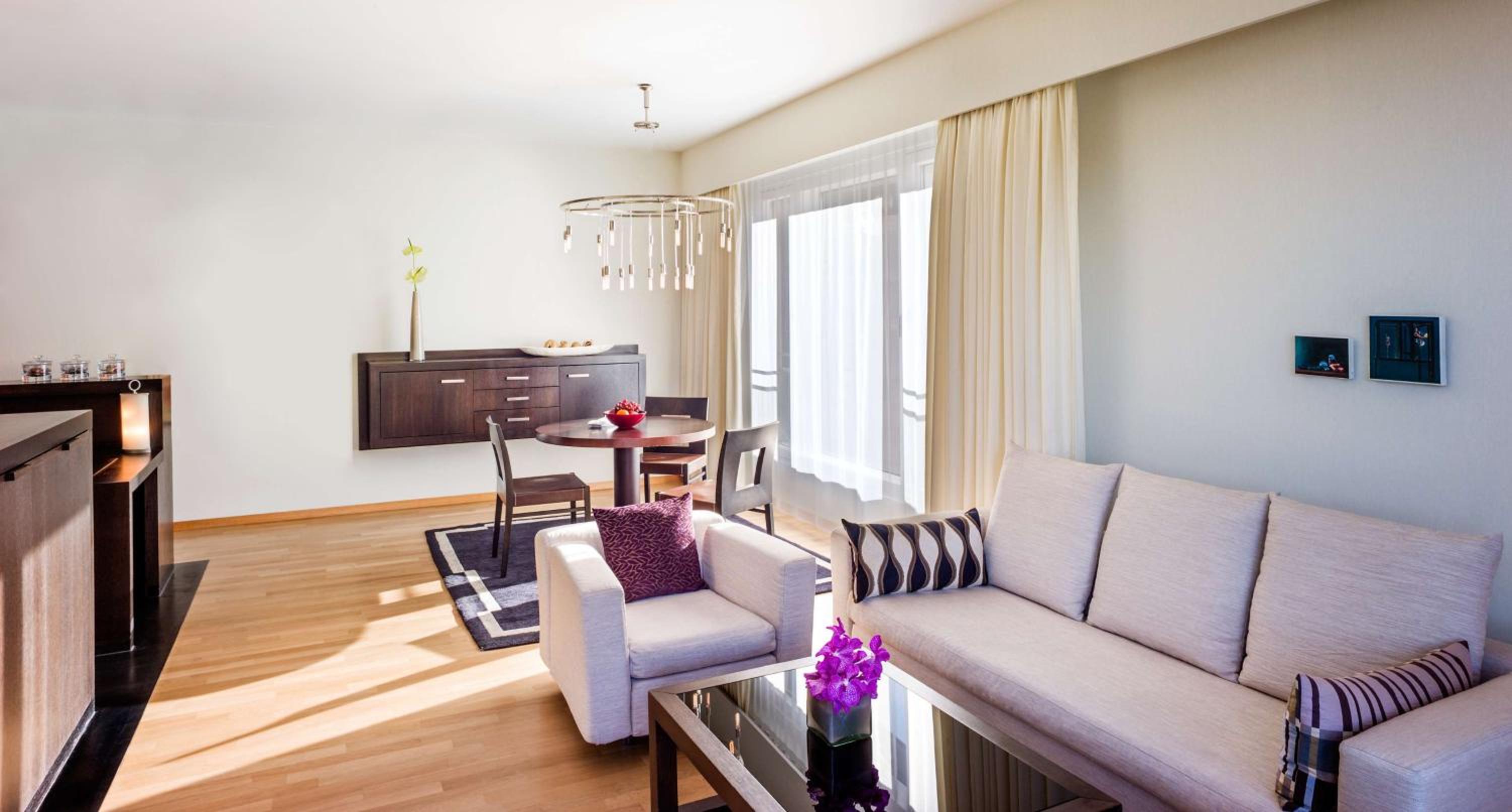 Grand Executive Suite
