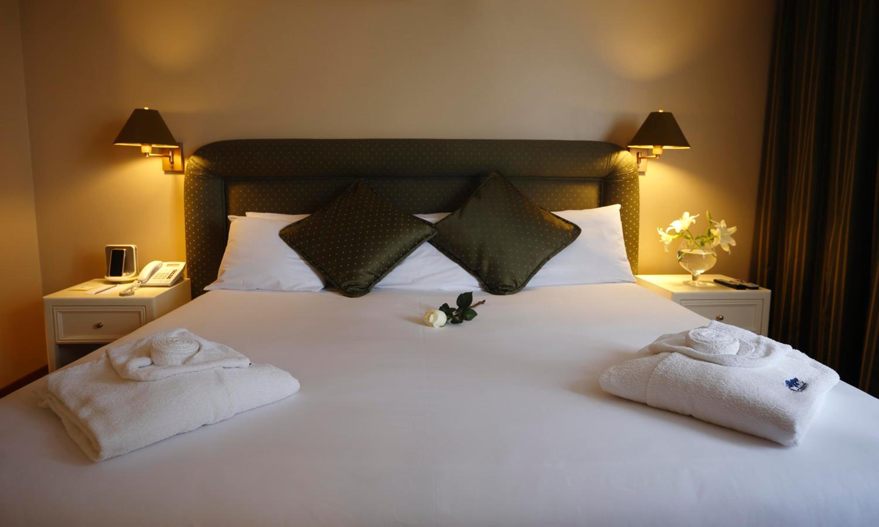 Junior King Suite - Photo 7