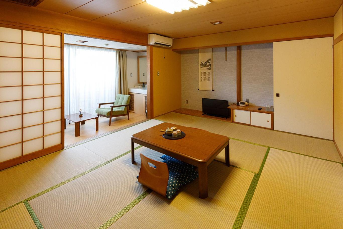 Japanese-Style Quadruple Room photo 2