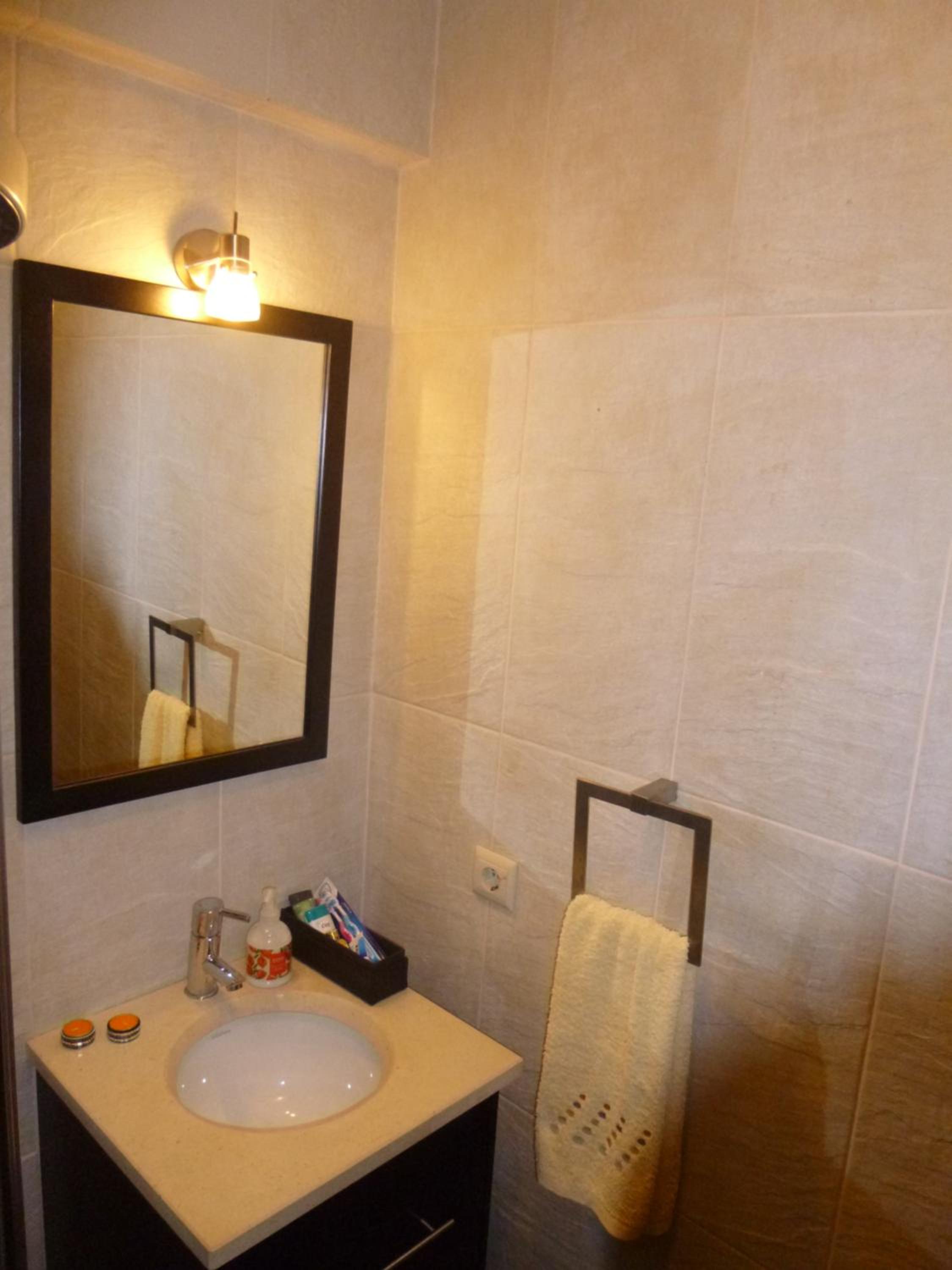 Double Room with Private External Bathroom photo 2