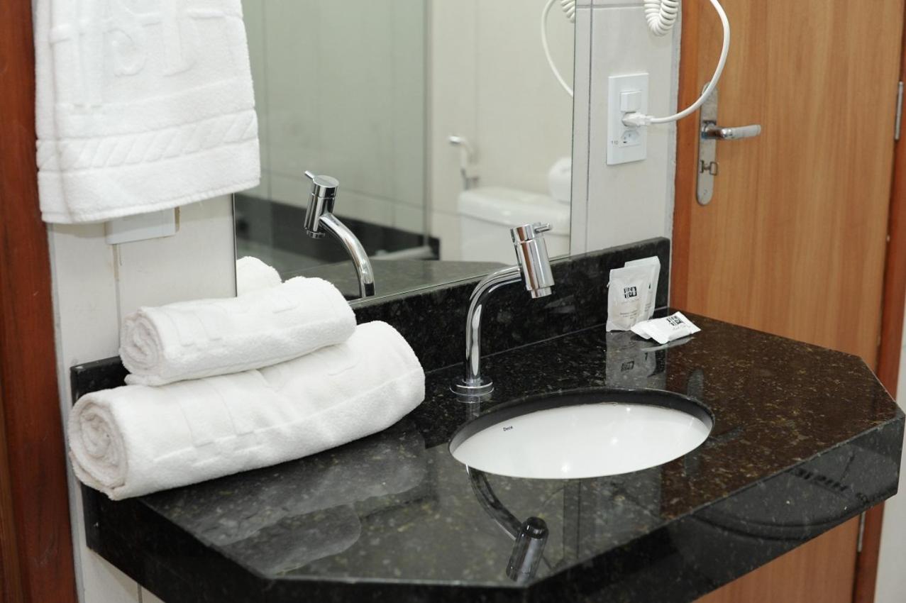 Double or Twin Room - Photo 5