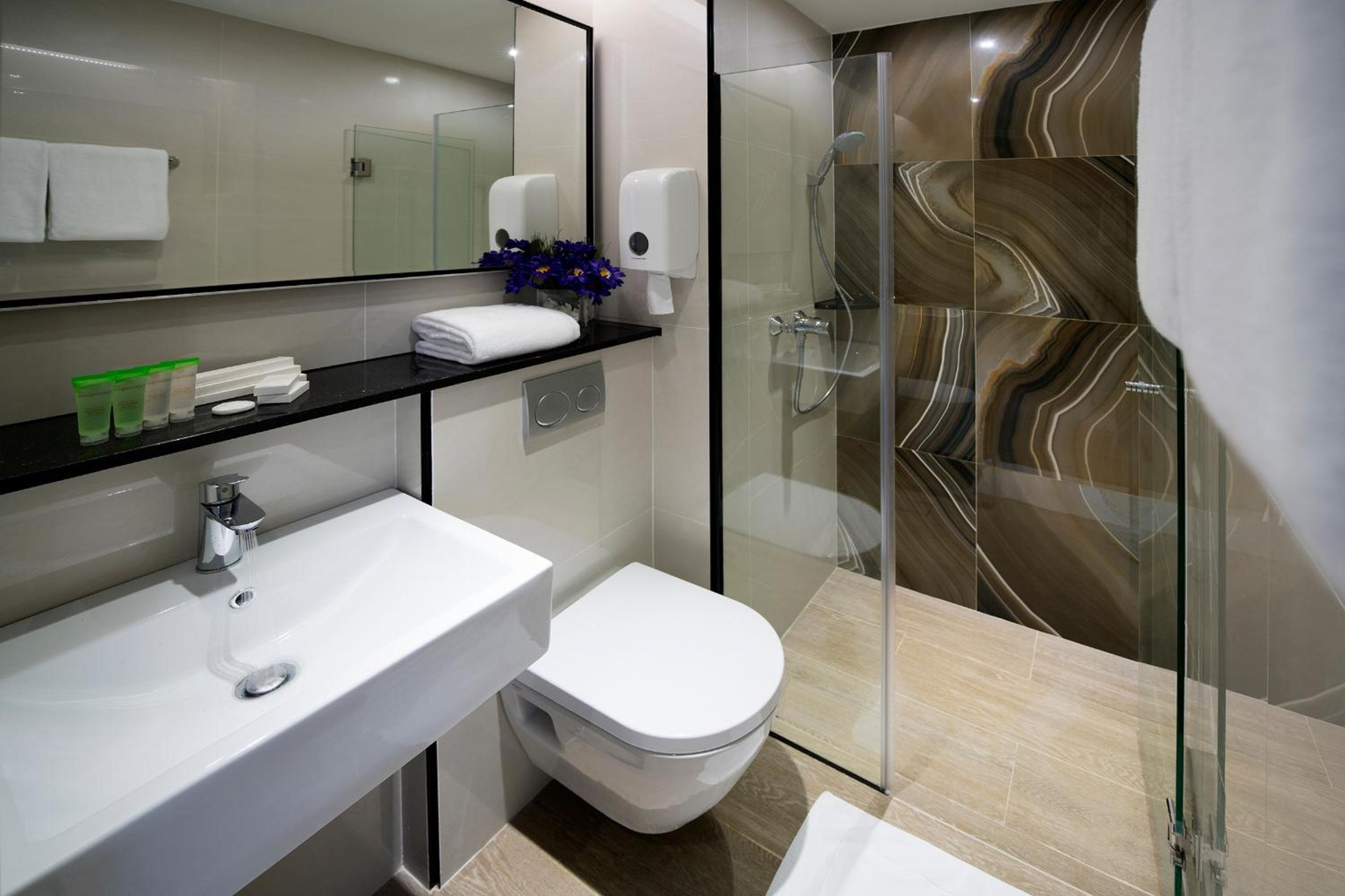Superior Double Room with Balcony photo 2