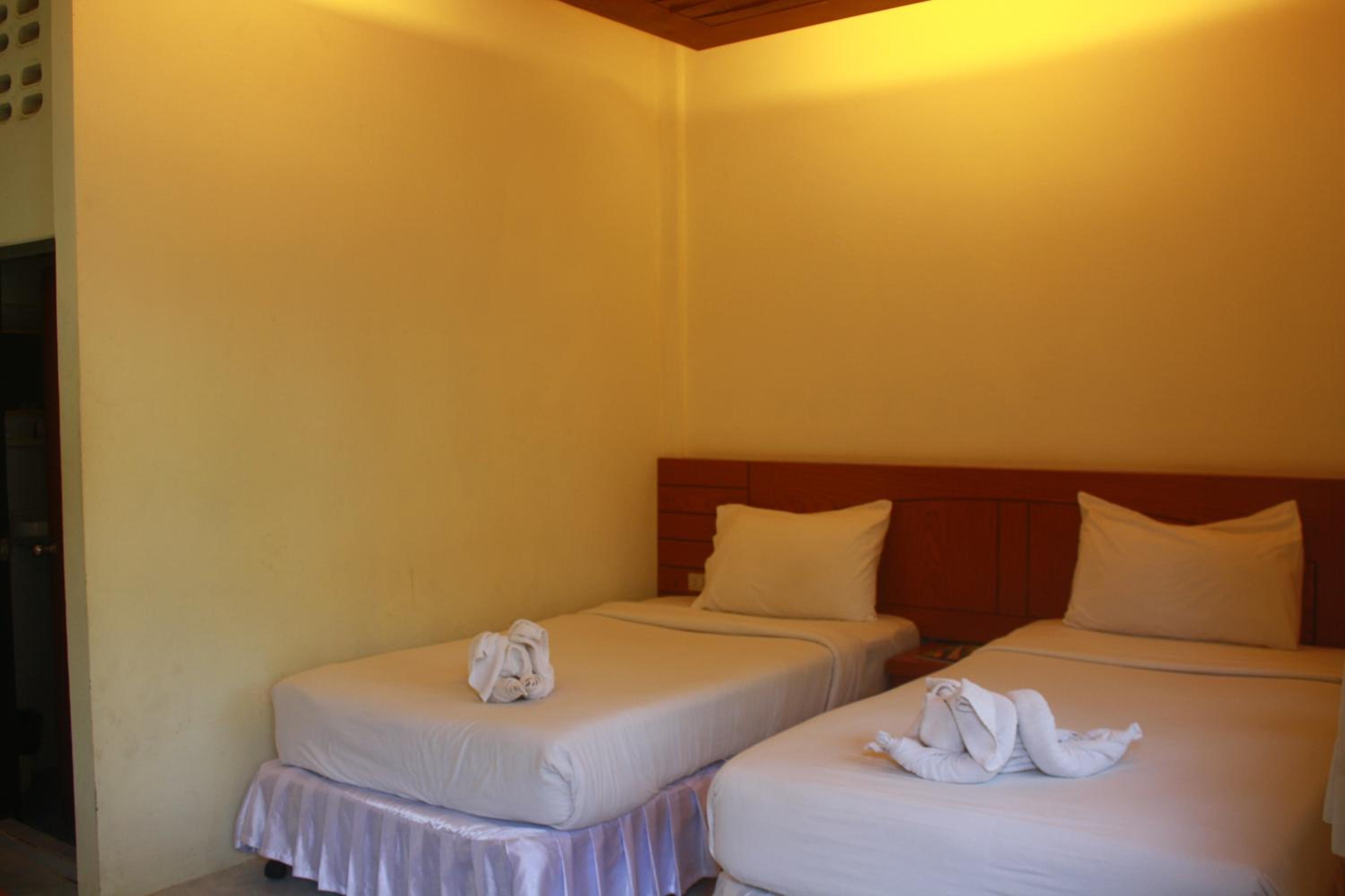 Budget Double Room photo 3