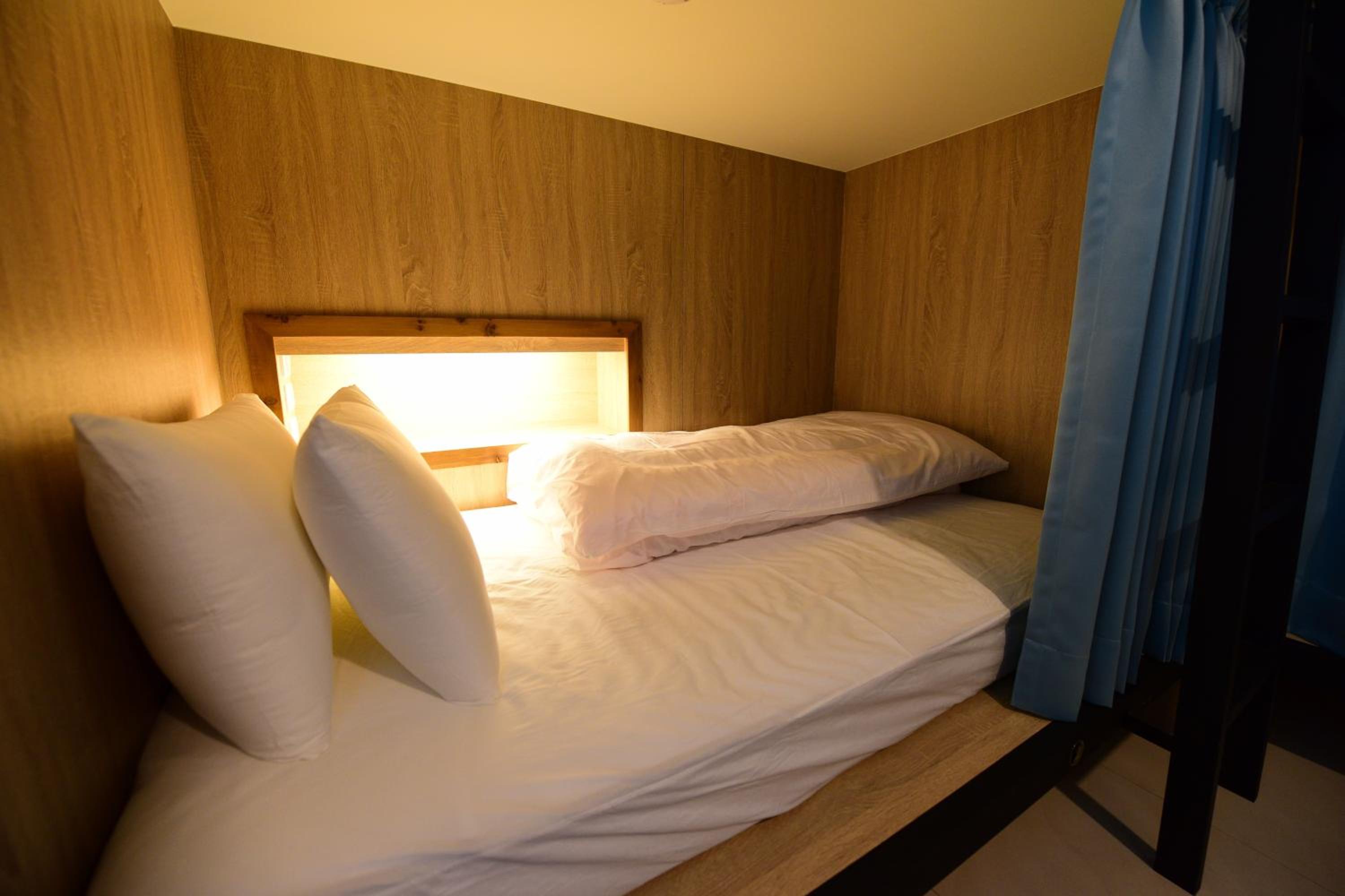 Bunk Bed in Female Dormitory Room   photo 1