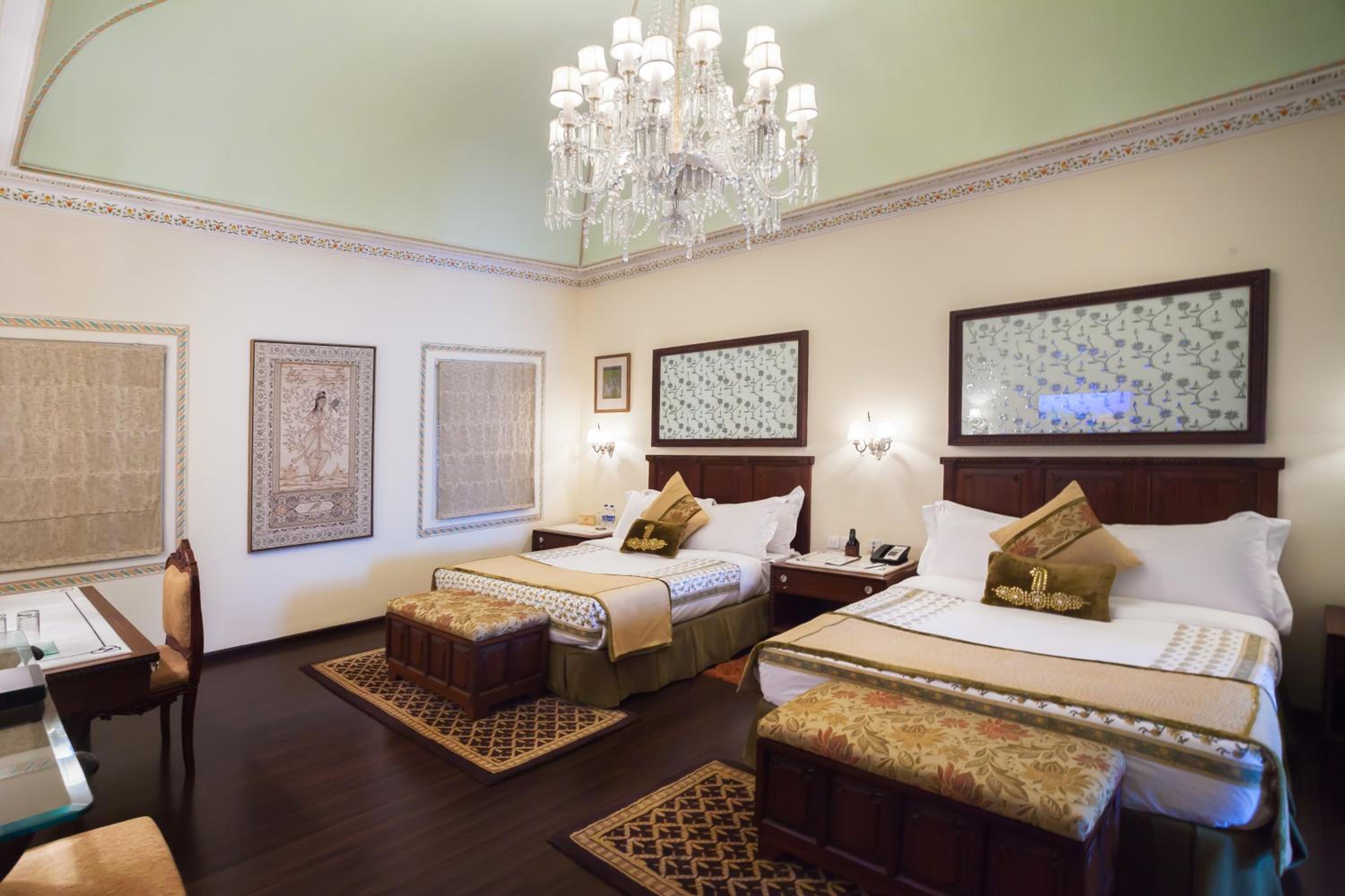 Deluxe Premium Suite - Photo 1