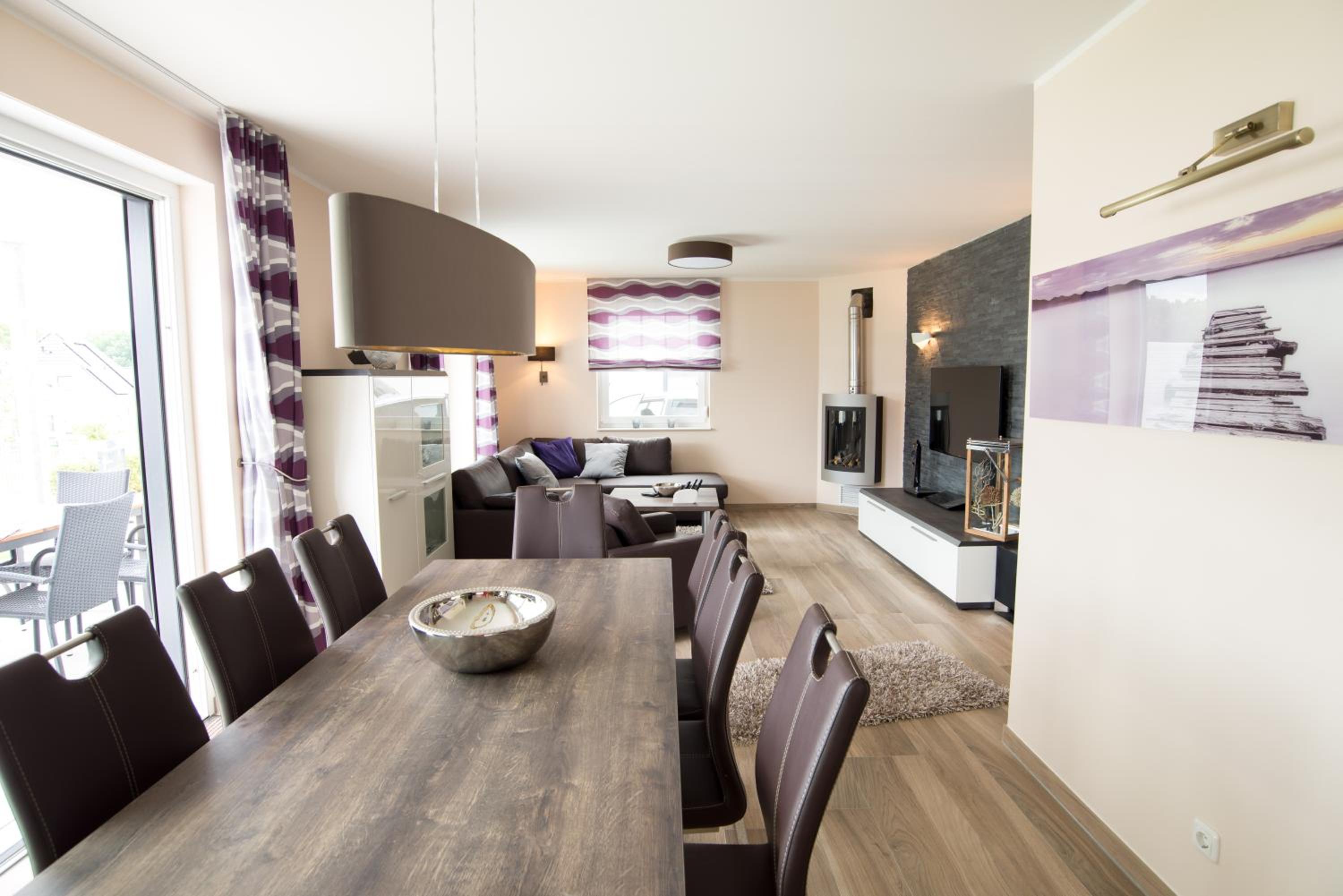 Four-Bedroom House photo 2
