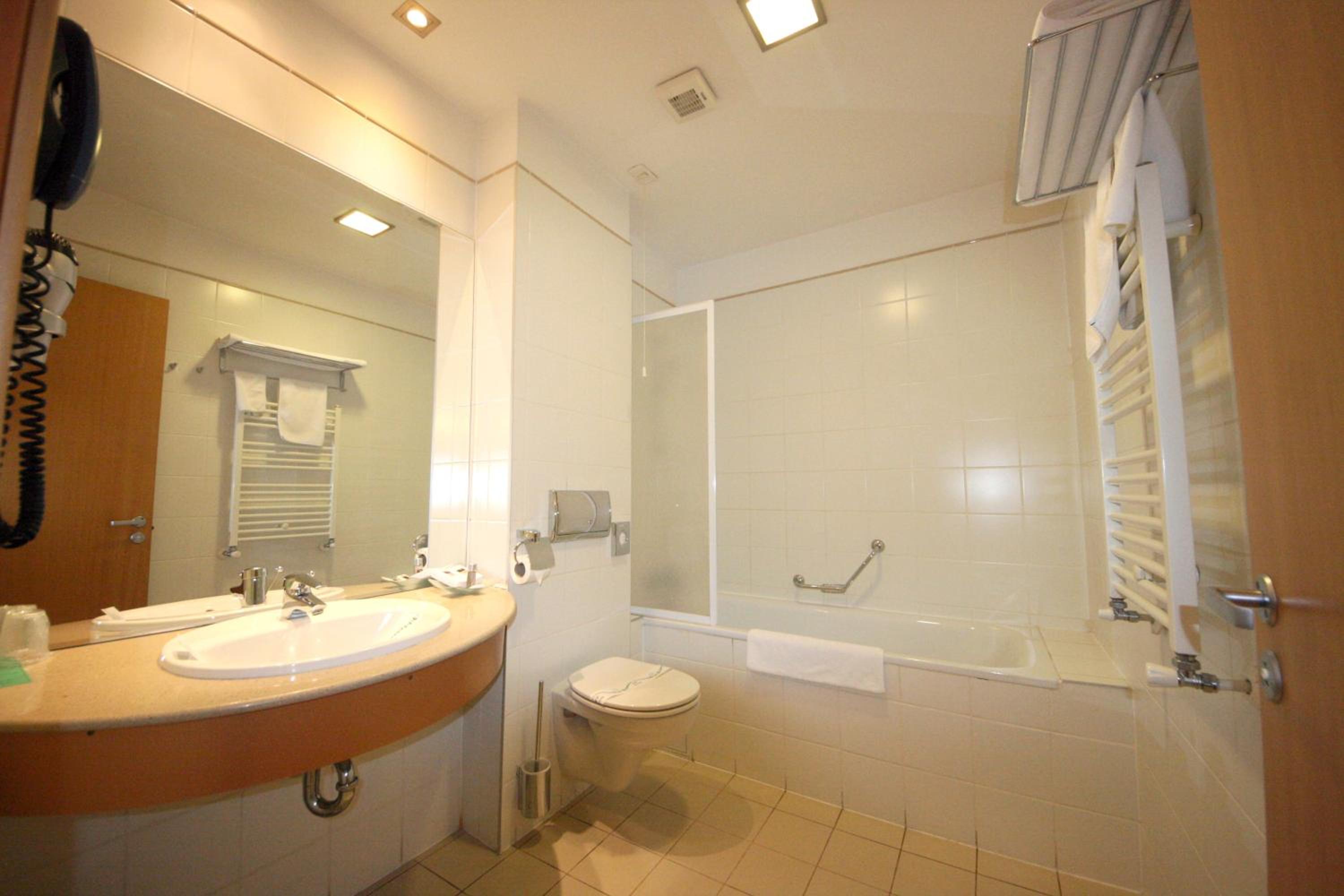 Single Room - Photo 5