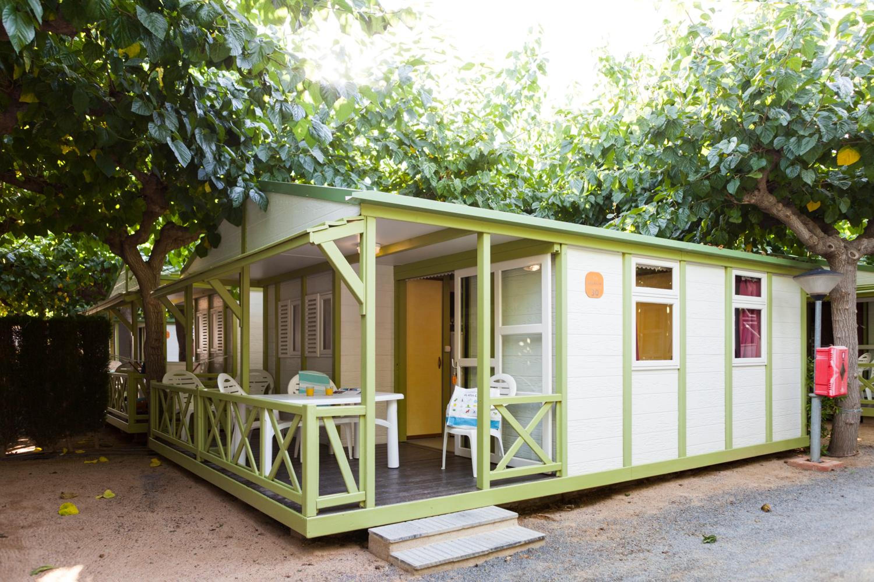 Premium Two-Bedroom Bungalow without Air Conditioner photo 2