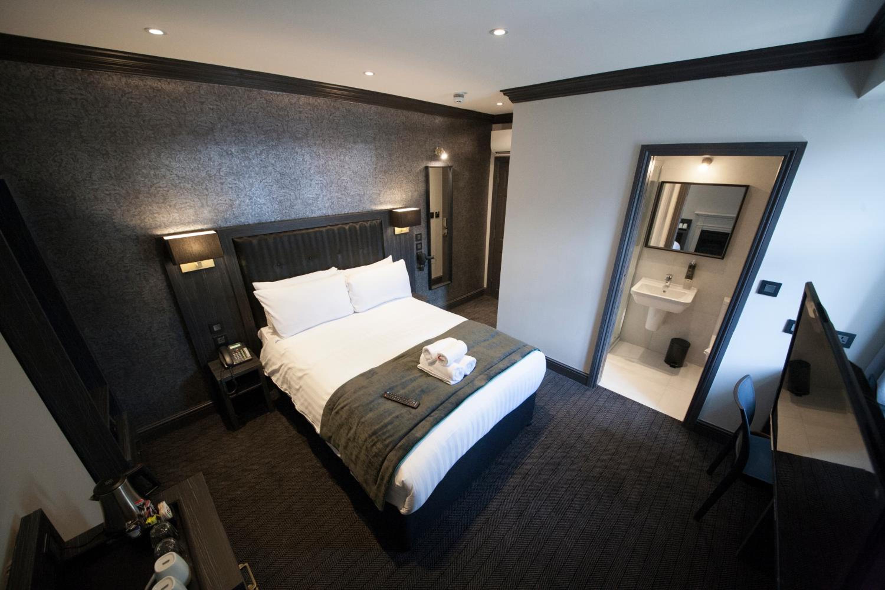 Deluxe Double Room photo 3