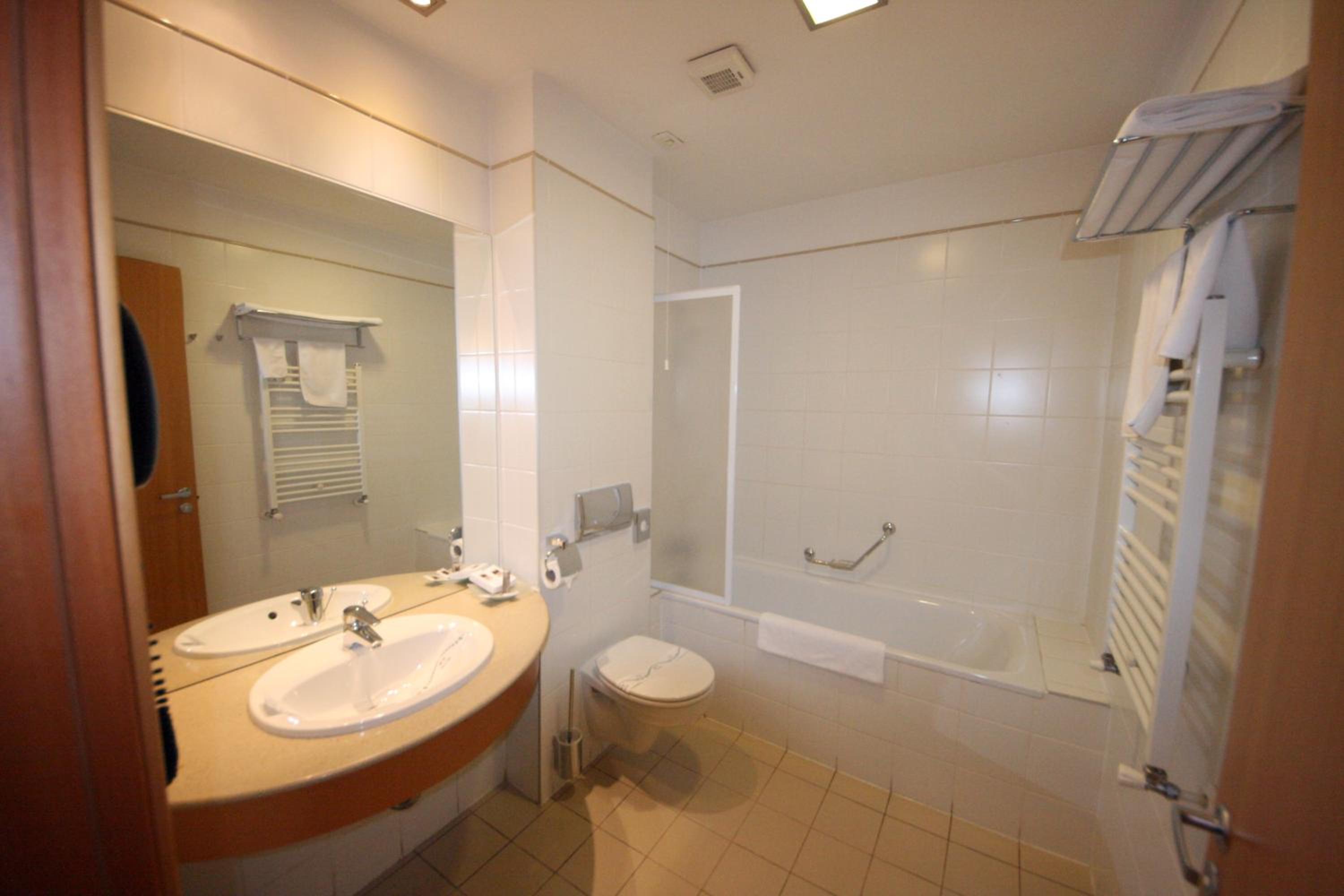 Double Room - Photo 6