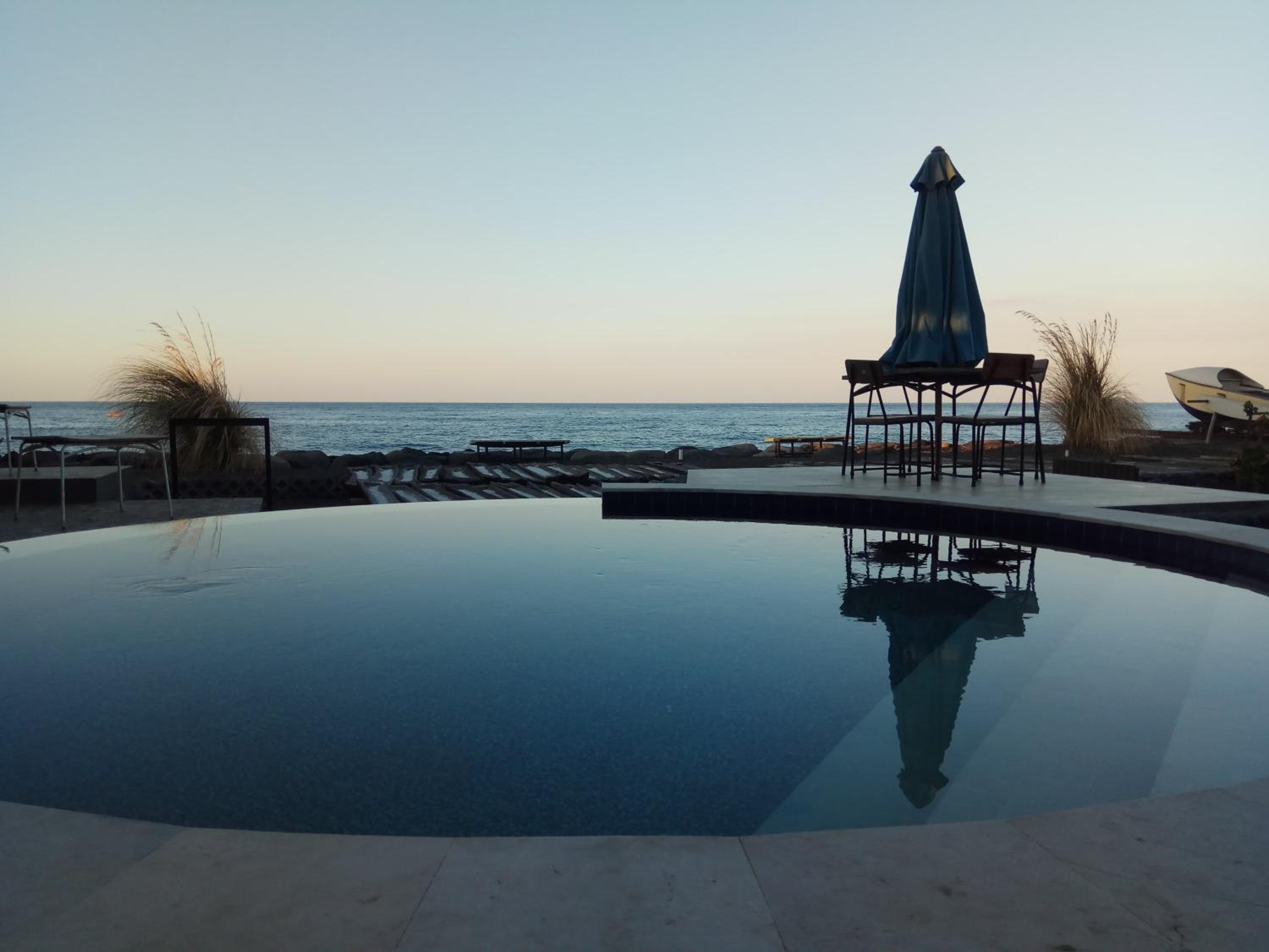 Bungalow - Beach Front photo 2