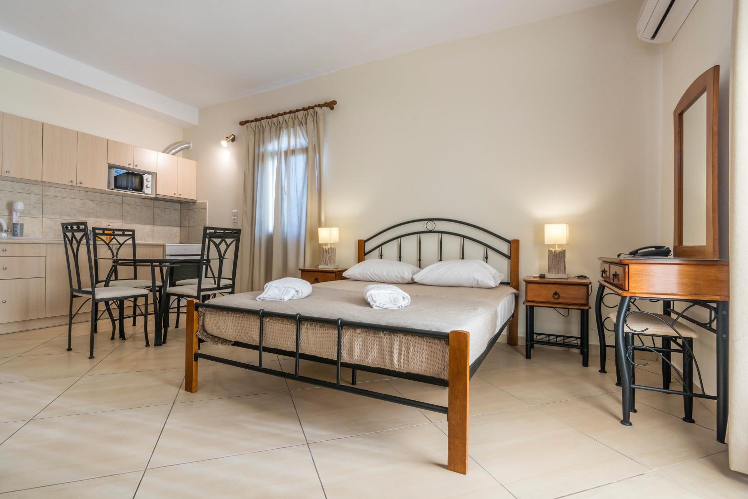 Studio (2 Adults) With Sea View First Floor