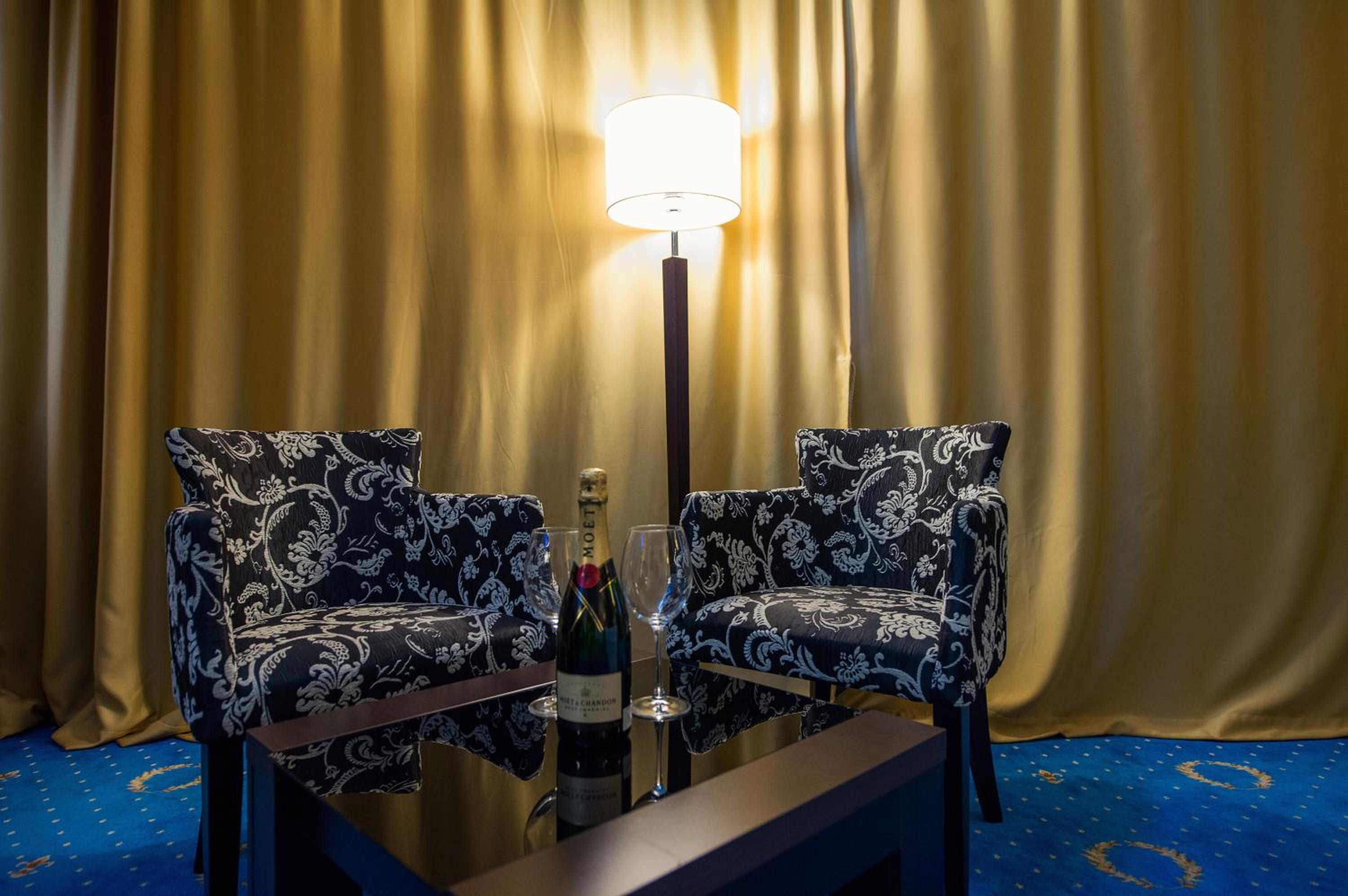 Deluxe Twin Room - Photo 5
