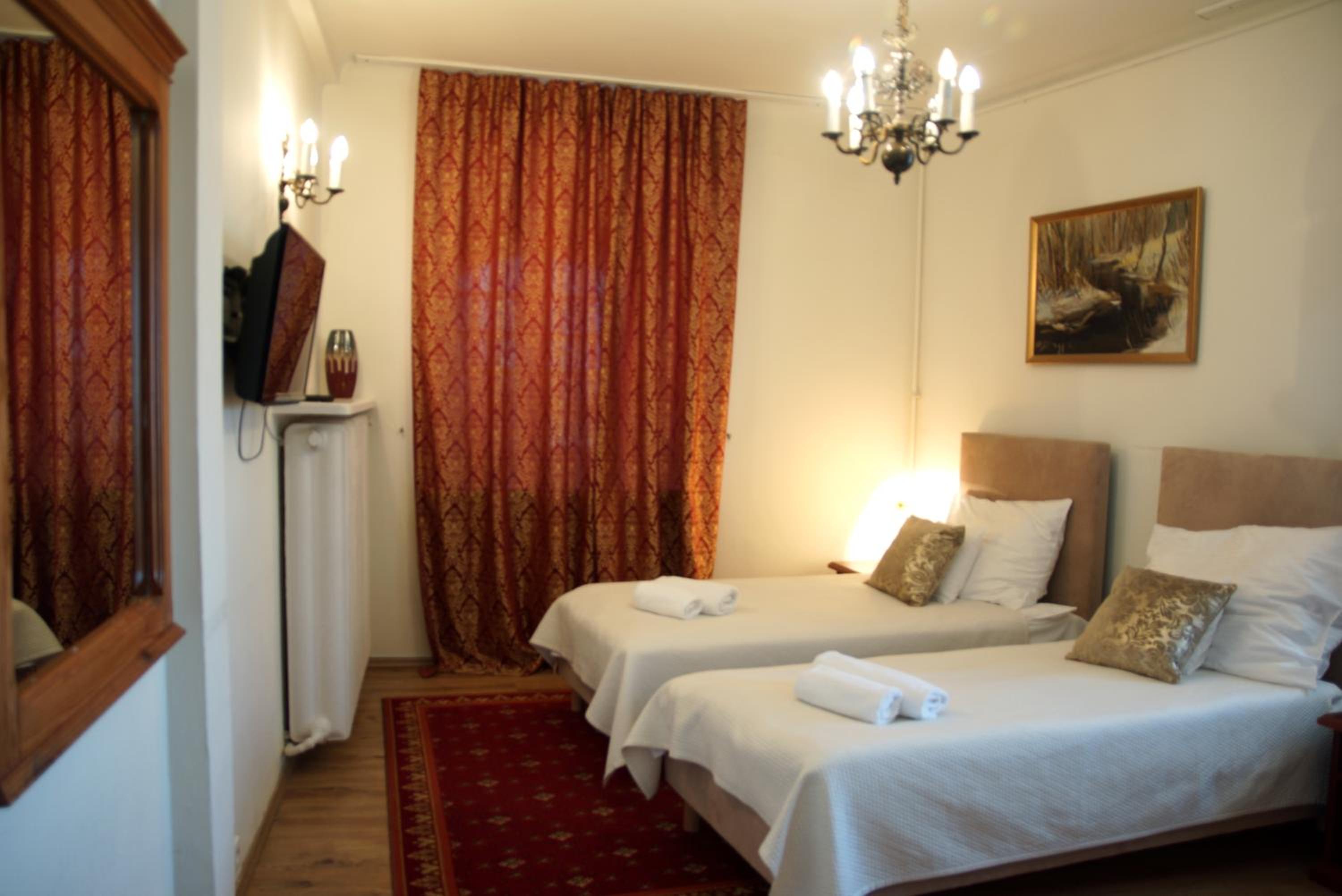 Double or Twin Room (27)