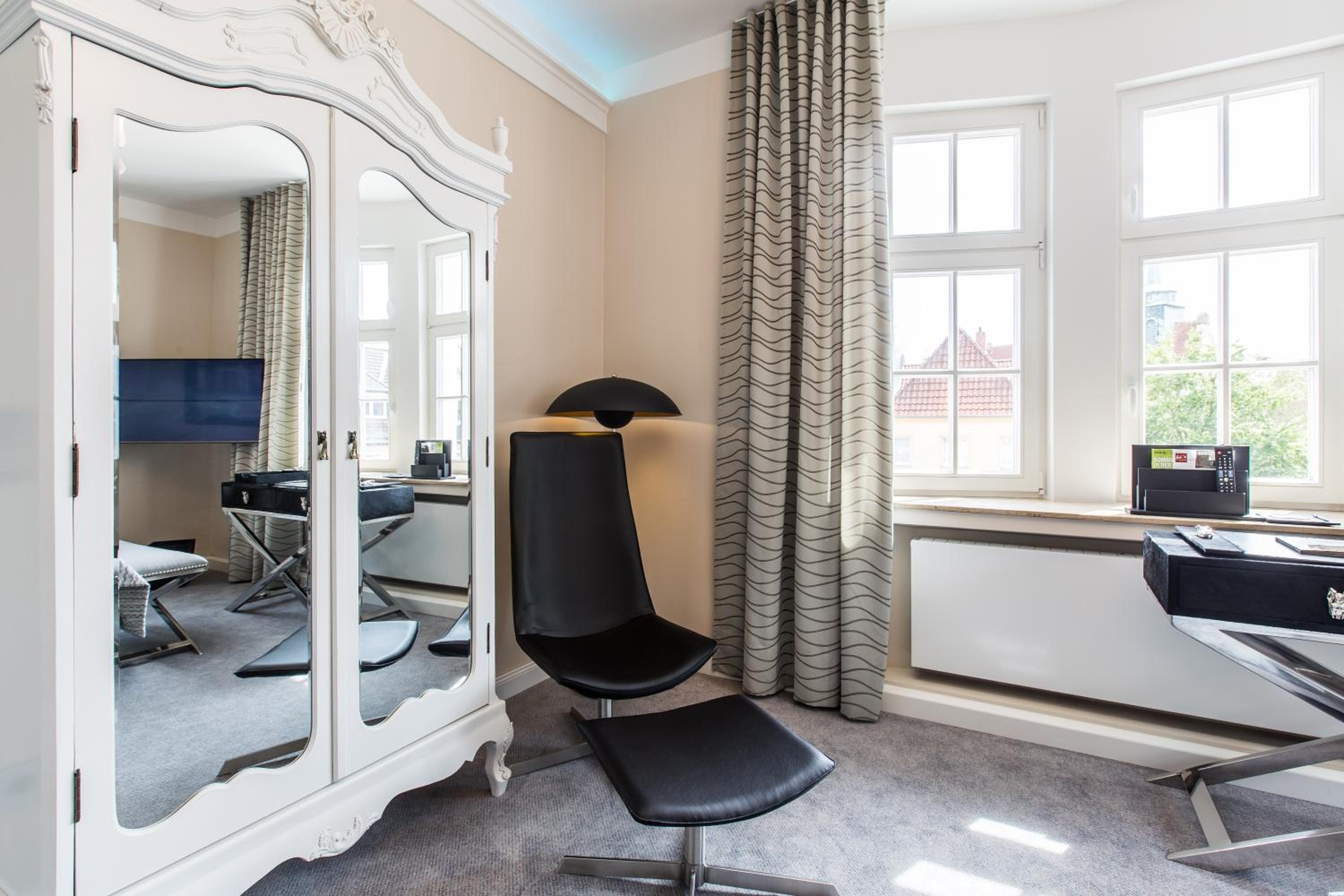 Executive Suite photo 3