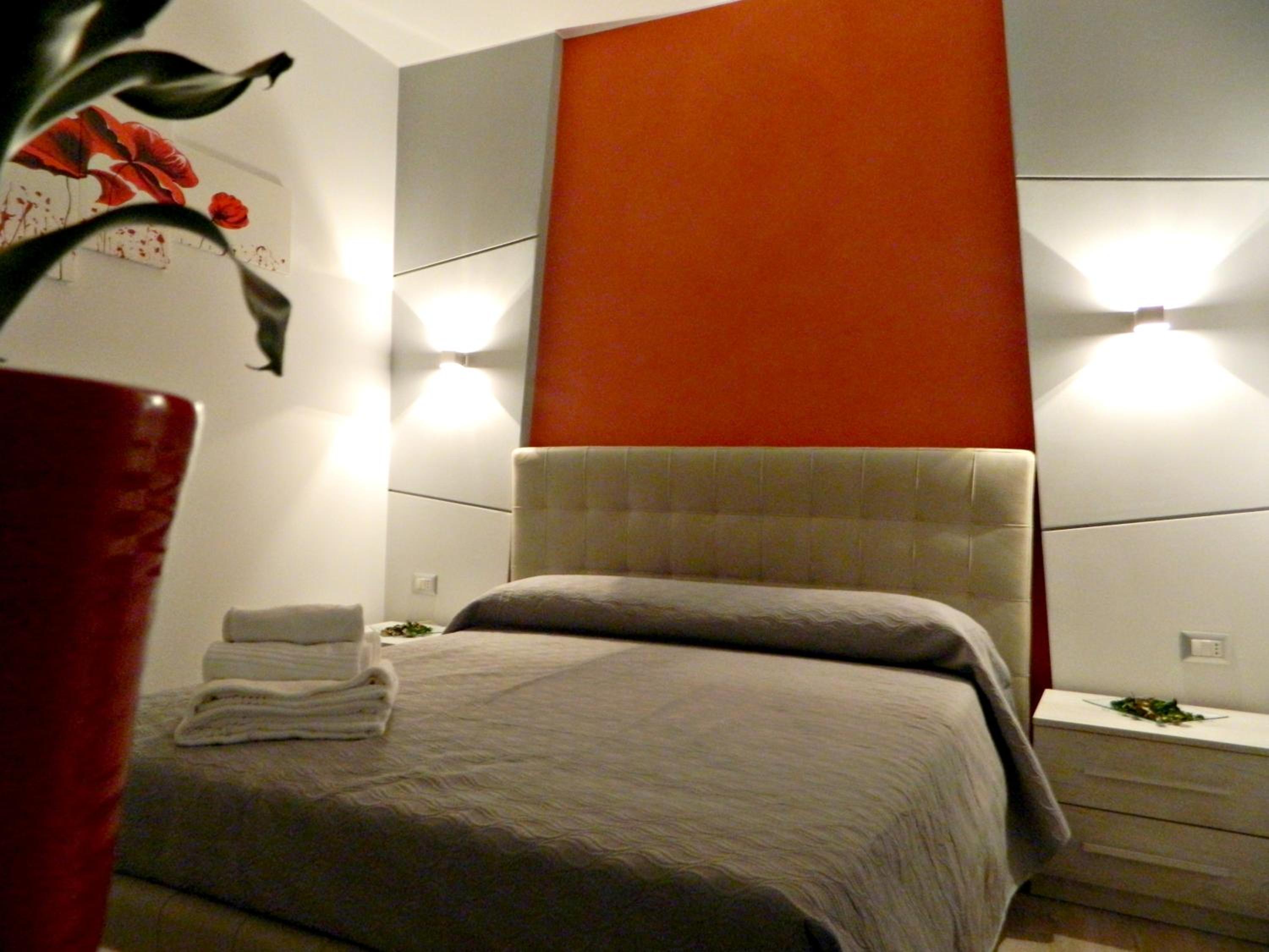 Deluxe Room - Photo 3
